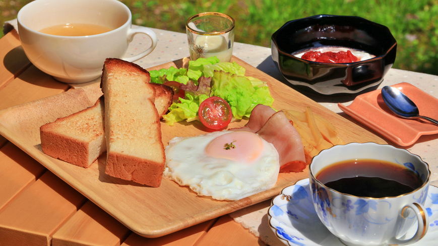 【一泊朝食】　モーニングセット＆こだわりブレンドコーヒーで朝をスタート！