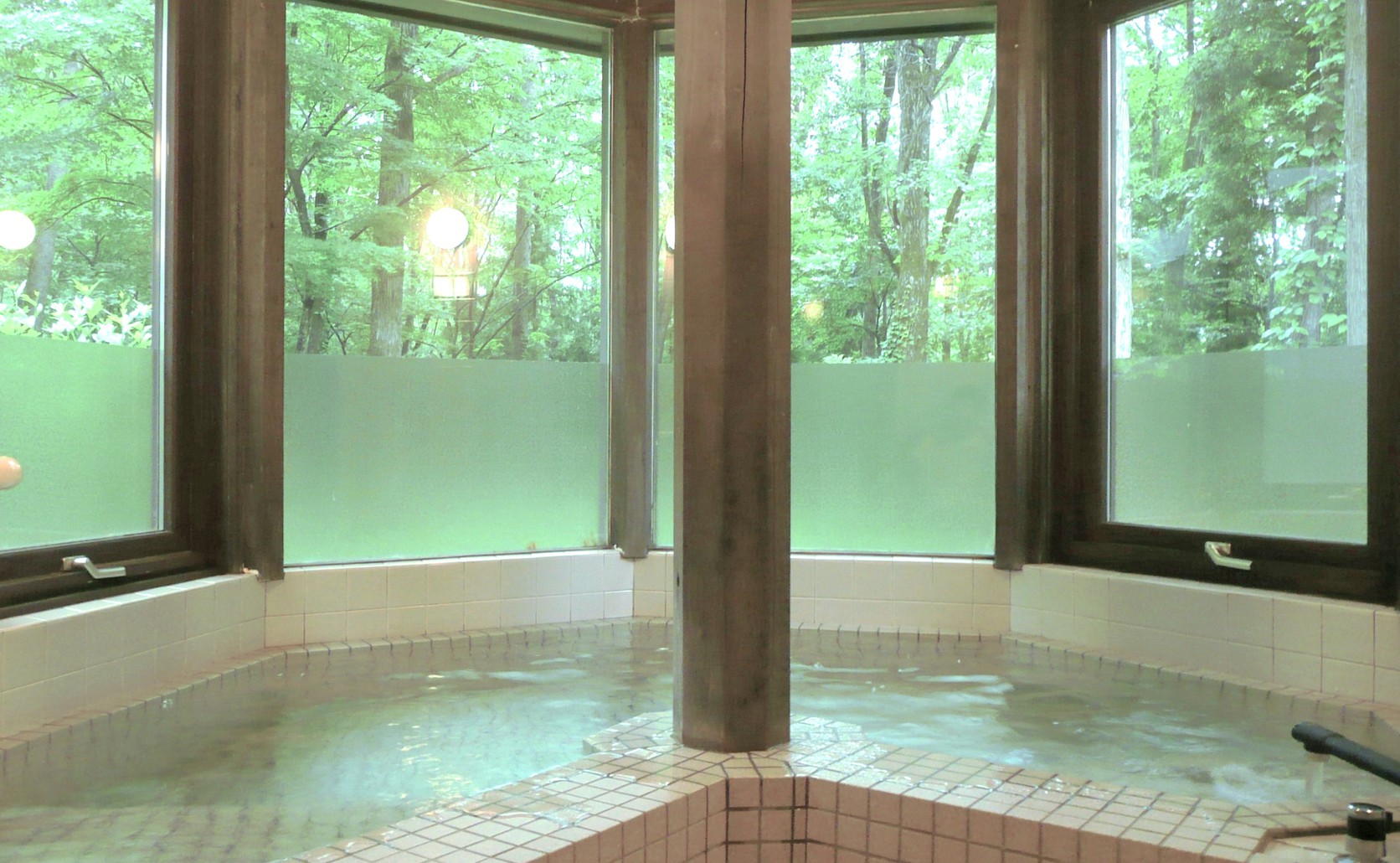 ◆メゾネットルーム素泊まり＆貸切風呂プラン◆家族や友人と過ごすプライべートな時間♪ご朝食も注文可能♪