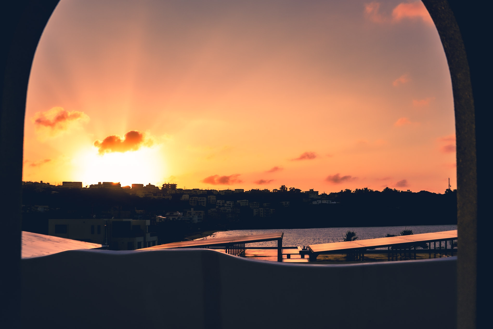 【連泊割・5％OFF】2連泊以上の沖縄滞在をご予定の方必見！観光の拠点としていかがですか♪〈素泊〉