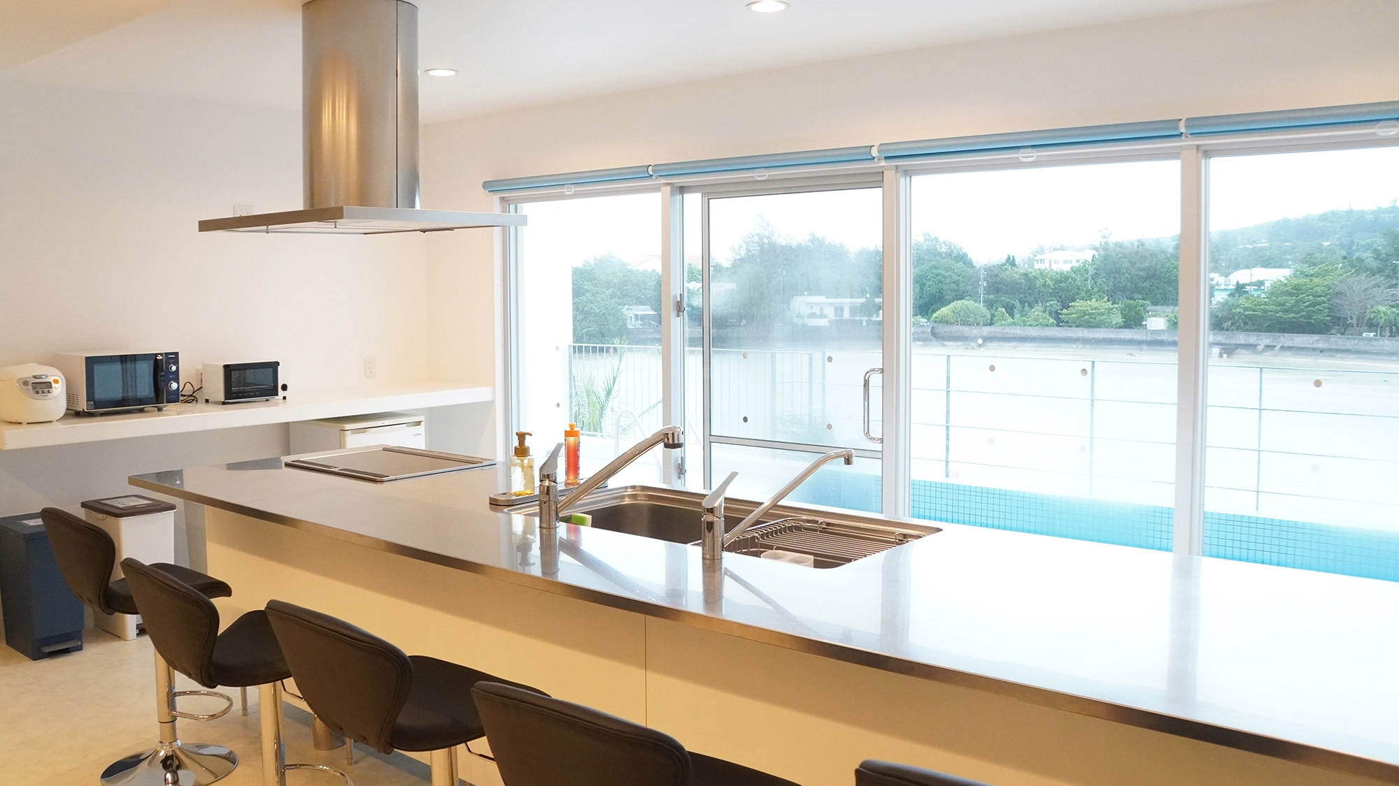 【連泊割・5％OFF】2連泊以上の沖縄滞在をご予定の方必見！観光の拠点としていかがですか♪〈素泊〉