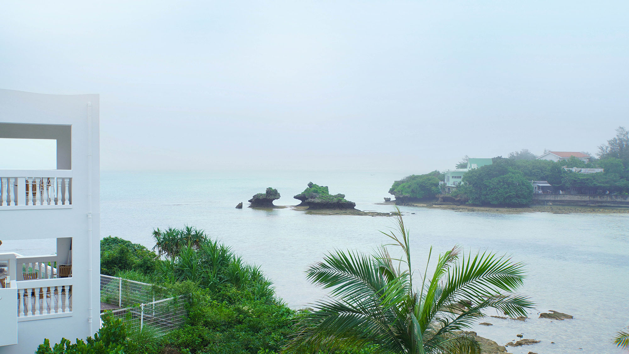 ・【周辺】目の前に広がる海♪ 大切な人と一緒にリゾート気分を楽しみませんか