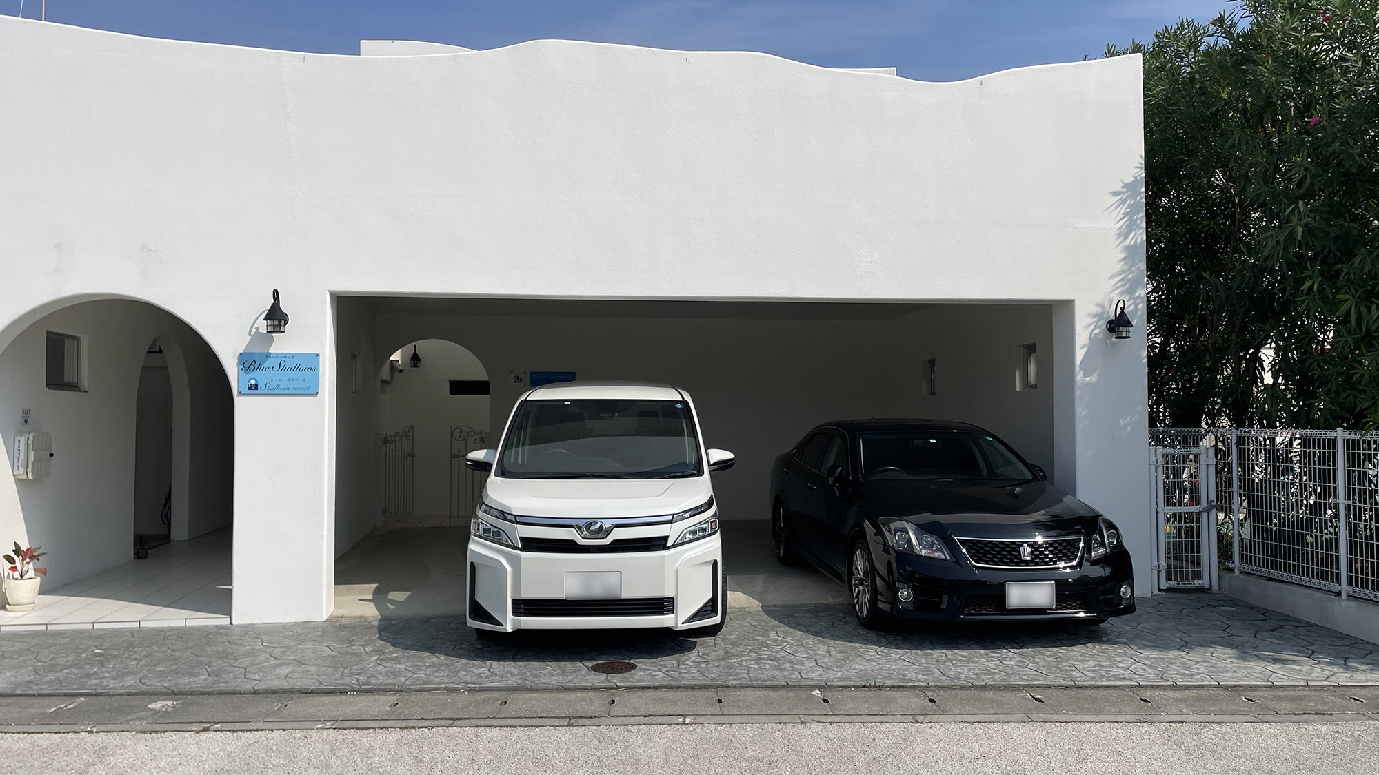 ・【駐車場】敷地内1階に駐車場がございます。お車でお越しの際も安心です