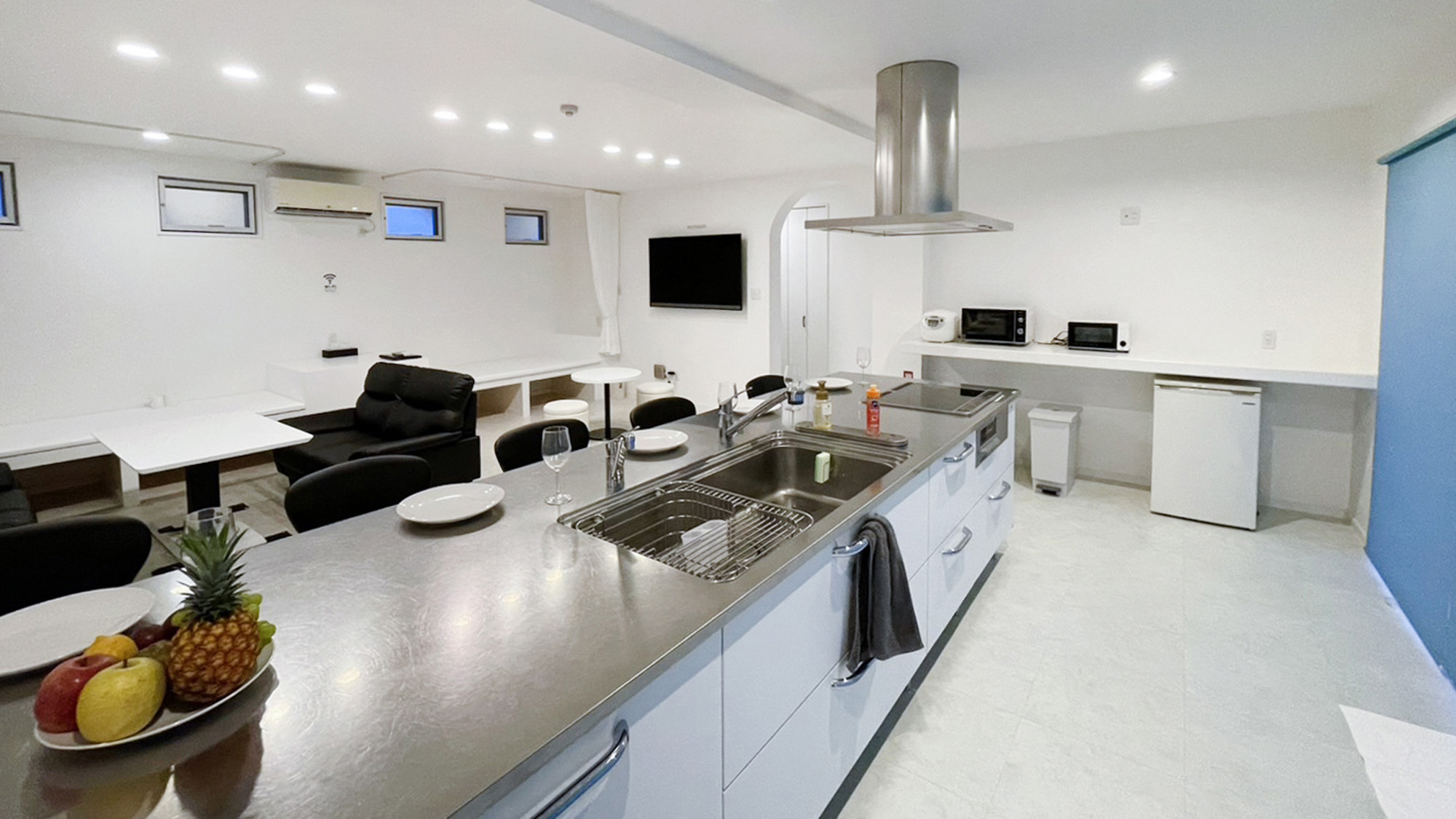 ・【2階：キッチン】シンクが広く、洗い物もストレスなく進められます