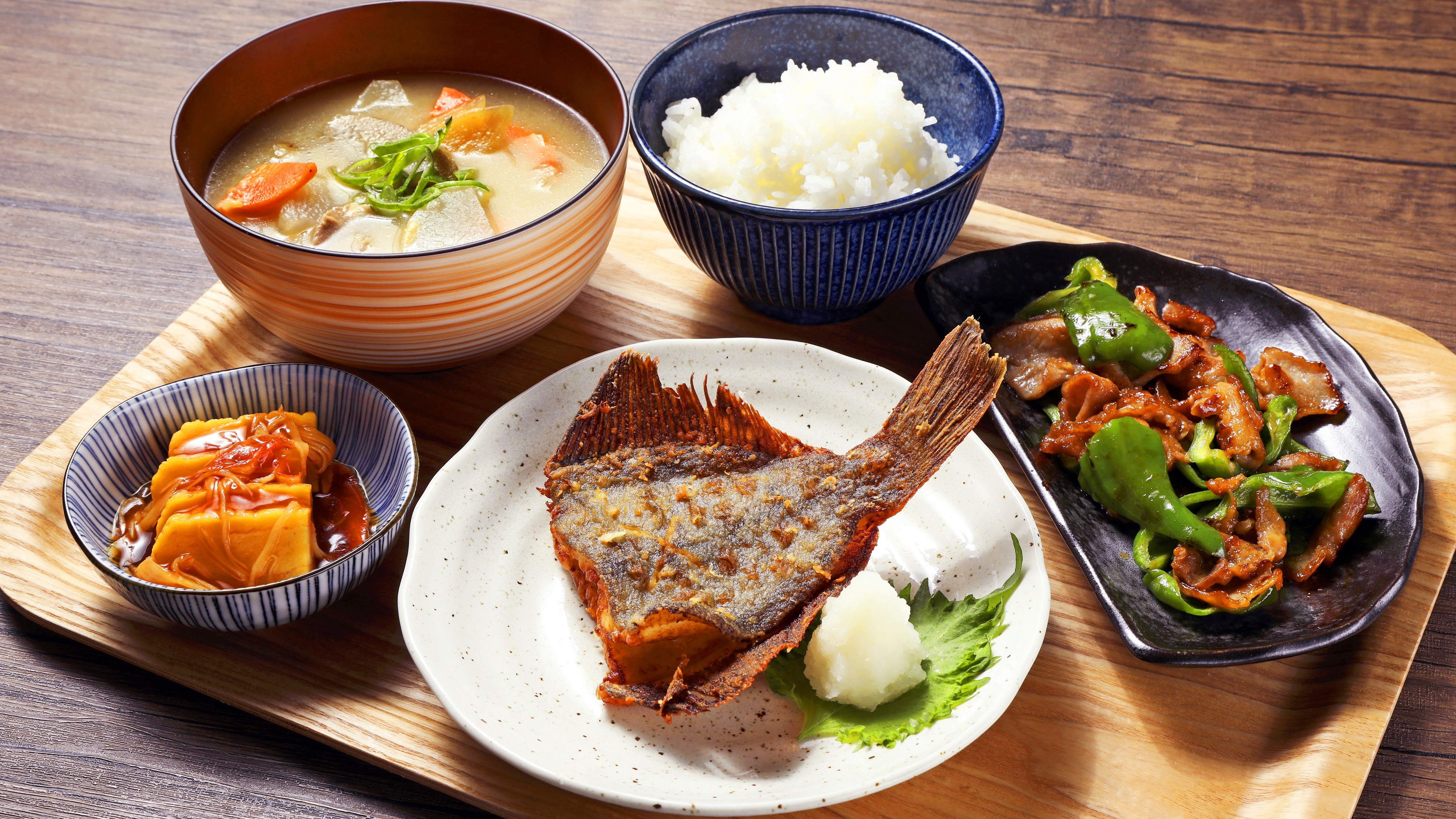 【夕食一例】ワークマンハウスの夕食は日替わりの手づくりメニューをご用意しております。