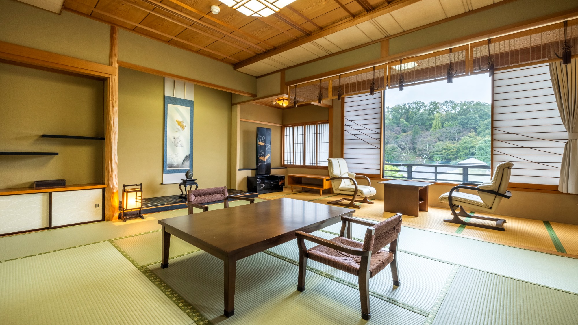 ☆特別室華月の間410号室☆（71.8平米）和室10畳+2セミダブルベッド+広めの広縁のお部屋