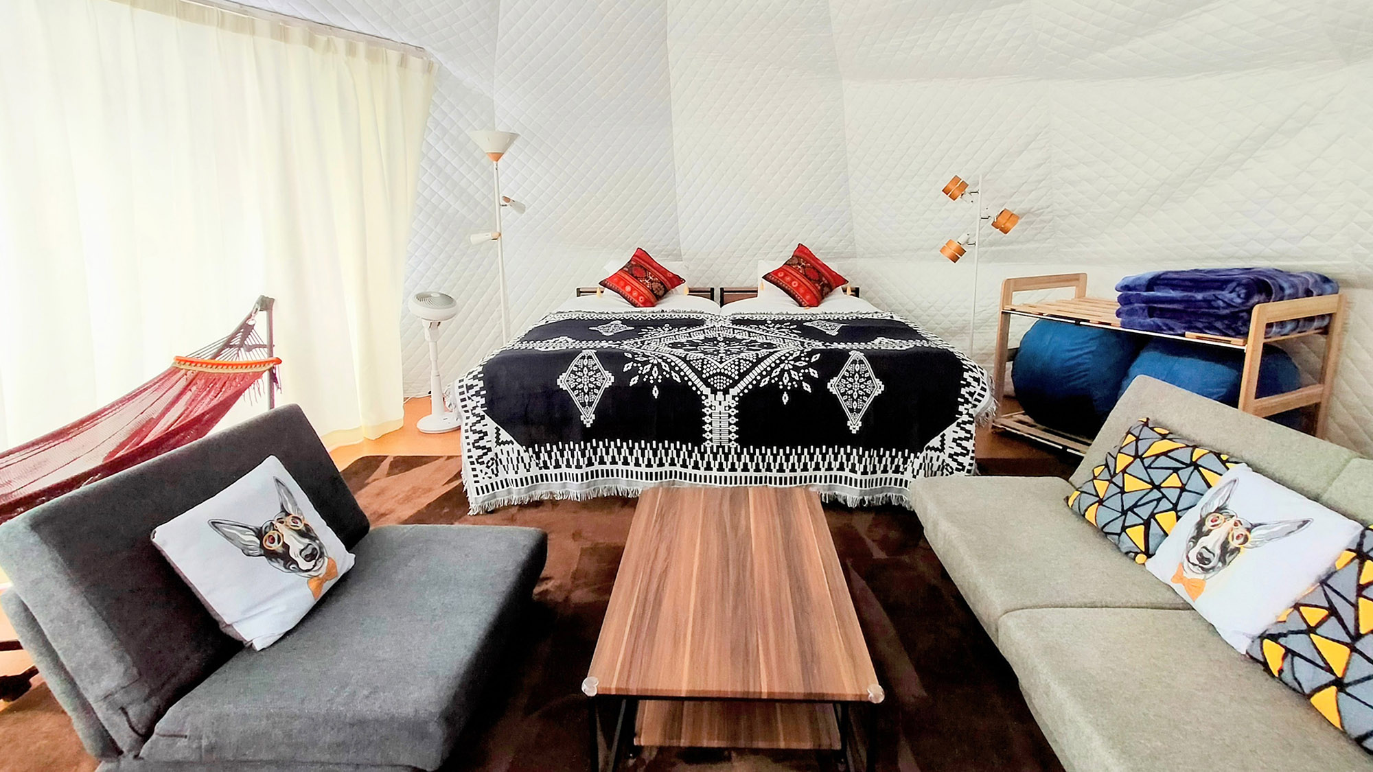 ・【G4】ドームテントにはベッド、冷蔵庫、冷暖房、電気ケトルなどを常備！無料Wi-Fiあり◎