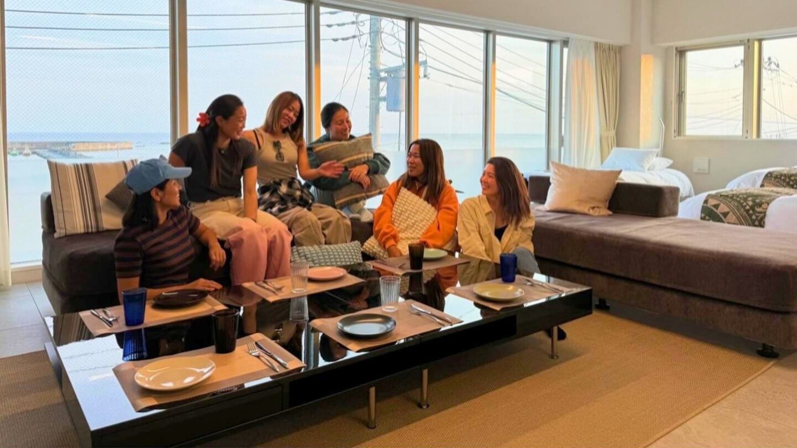 【ご褒美女子旅】まるで“海辺の別荘”｜海風と屋上絶景バレルサウナ堪能《贅沢時間》■乾杯ドリンク付き♪