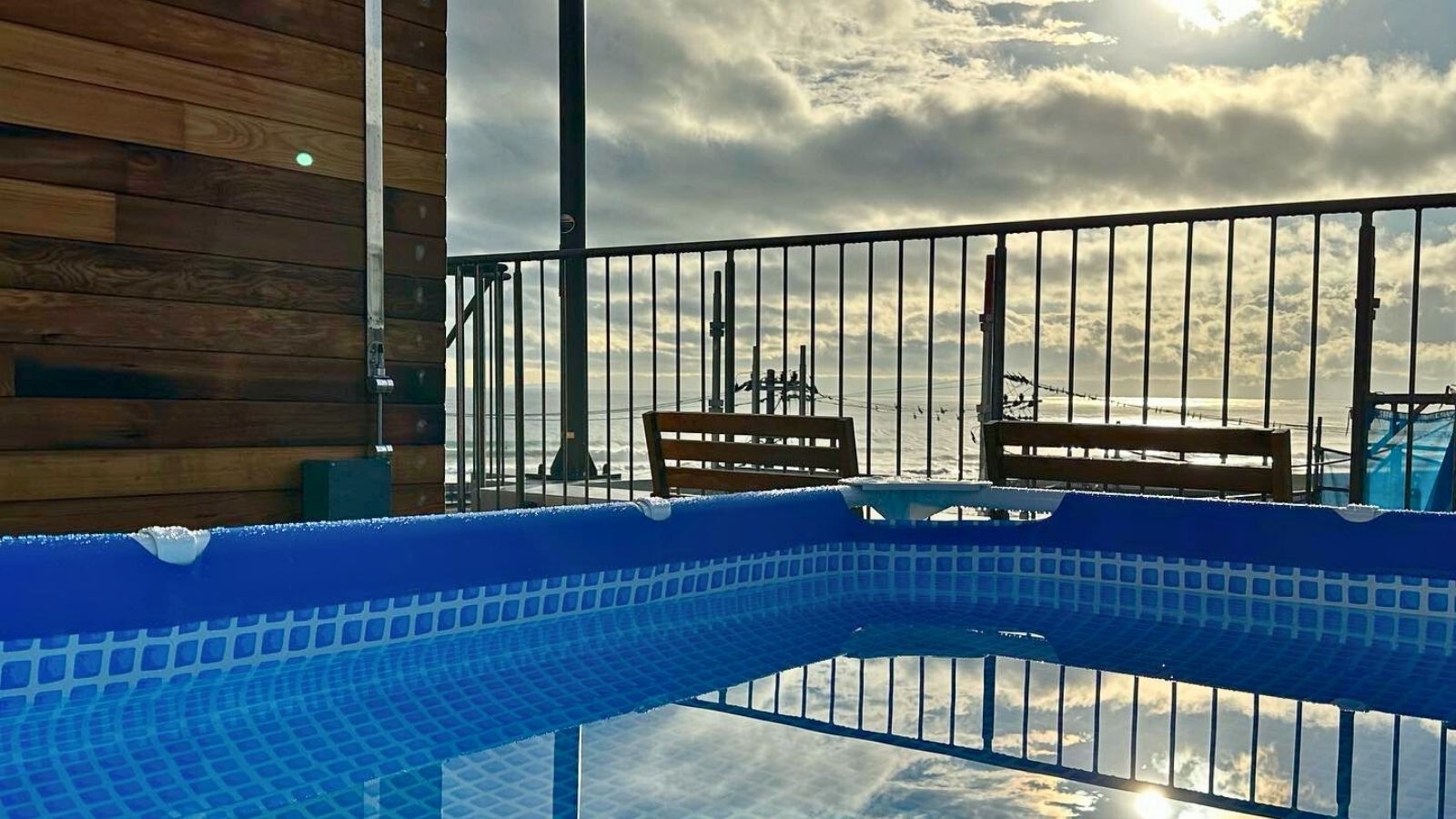 【サウナイキタイ】オーシャンビューの屋上バレルサウナ×外気浴で”ととのう”特典付サウナステイ♪