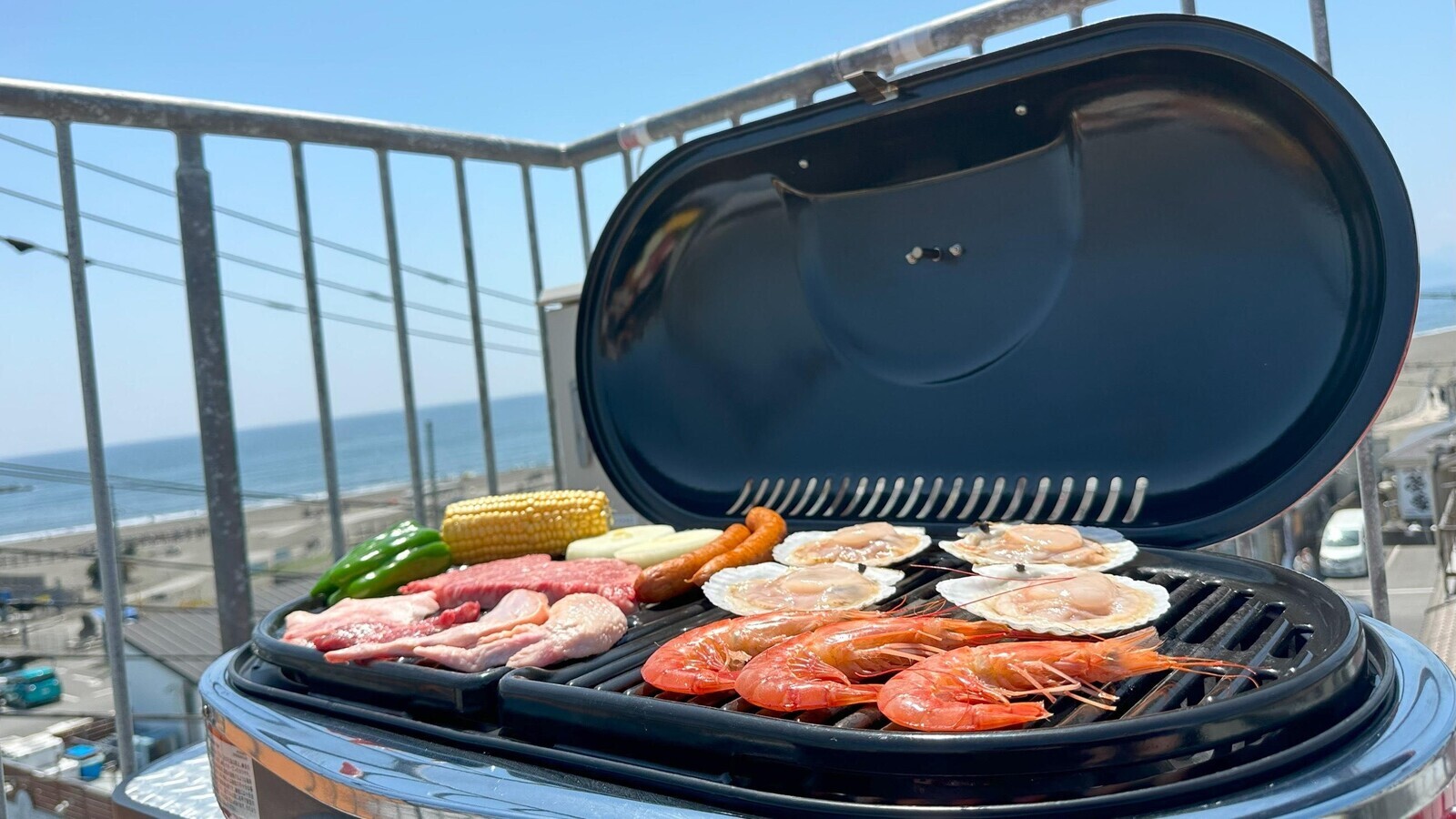 青空の下でBBQパーティー