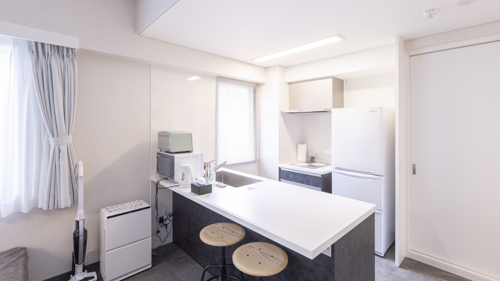 ＜101室　Junior＞