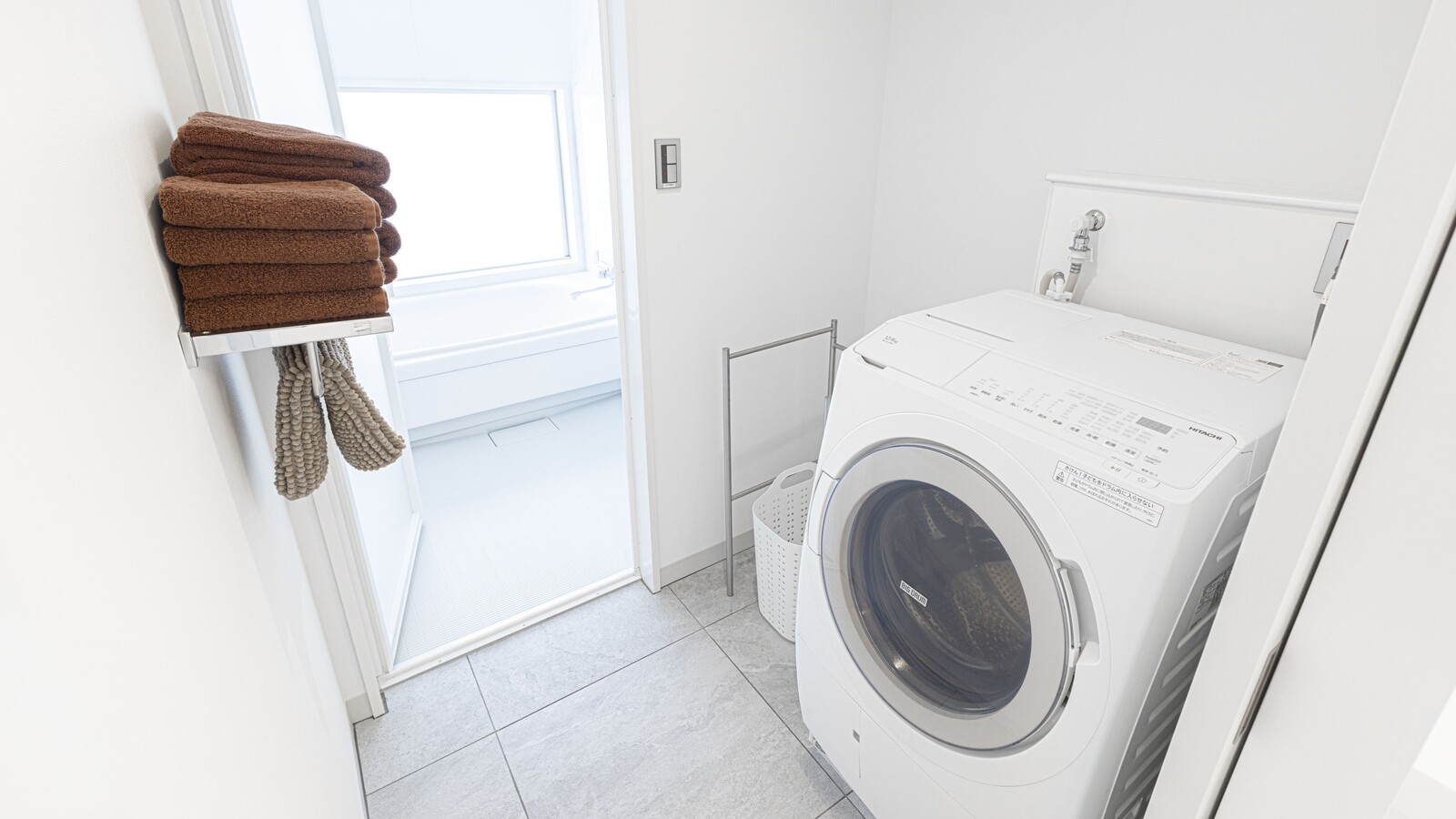 ＜202室　Southern＞ バスルーム　洗濯乾燥機有