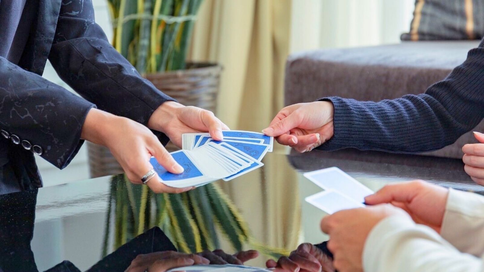 間近で楽しめるマジックタイム