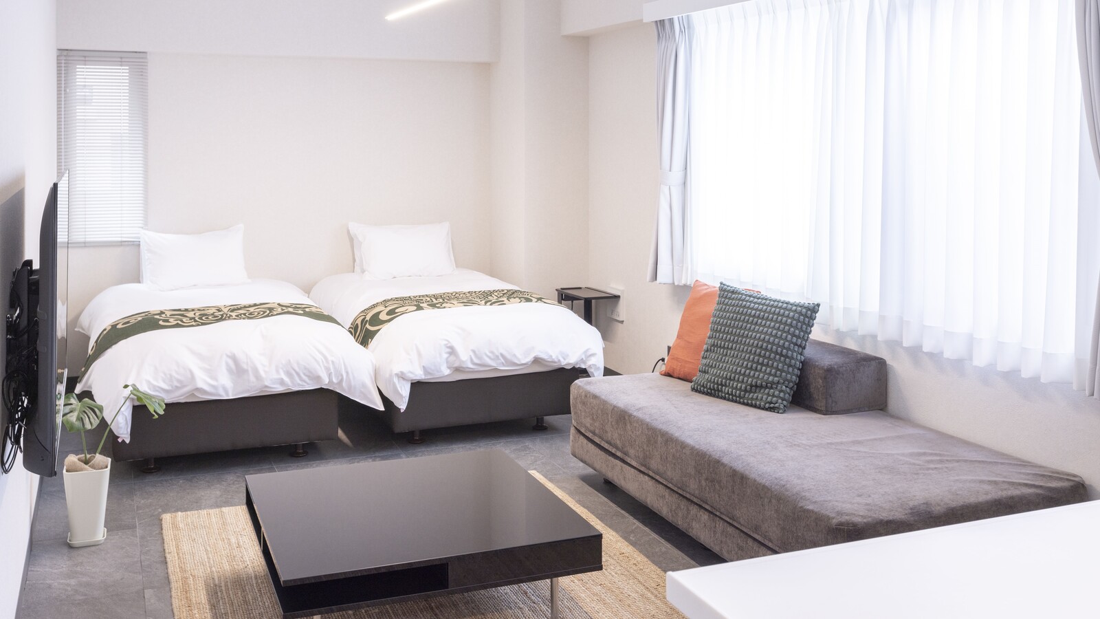 ＜101室　Junior＞