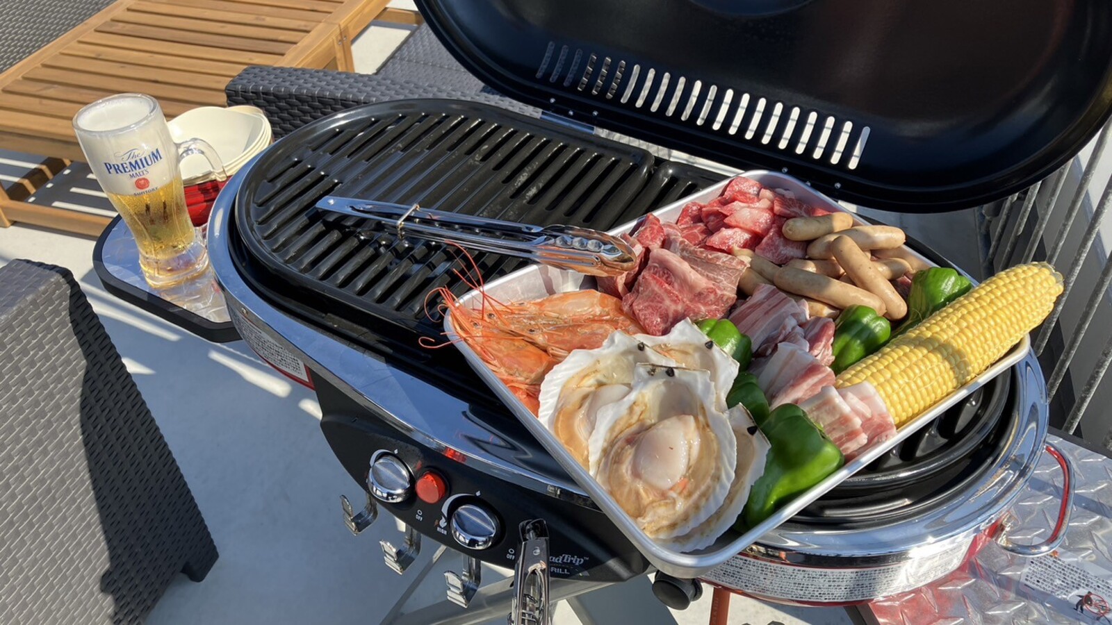 屋上で開放感あふれるBBQタイム