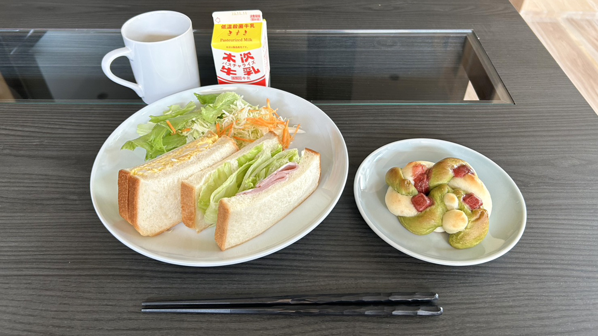 【冬旅しまね】【朝食付・4名様利用】人気のパン屋さんの洋朝食を出来立てお届け！お部屋でモーニング