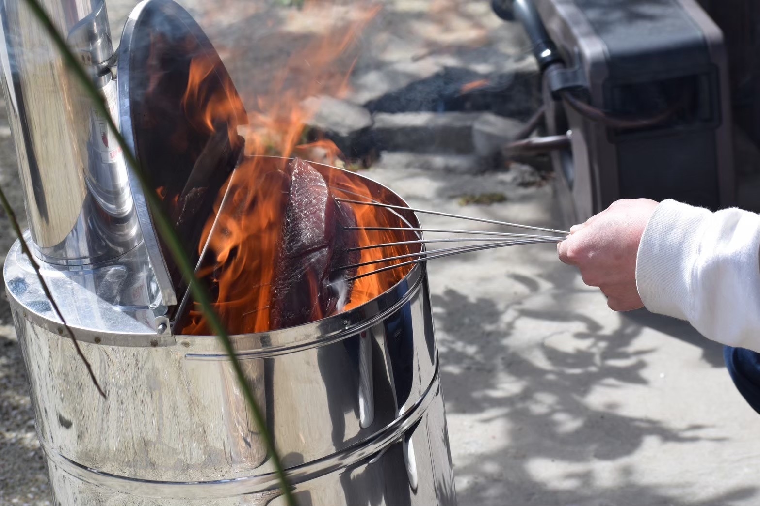 【　鰹の藁焼き体験付プラン　】　港直送の鰹を、オーナーシェフ自ら目の前で藁焼き