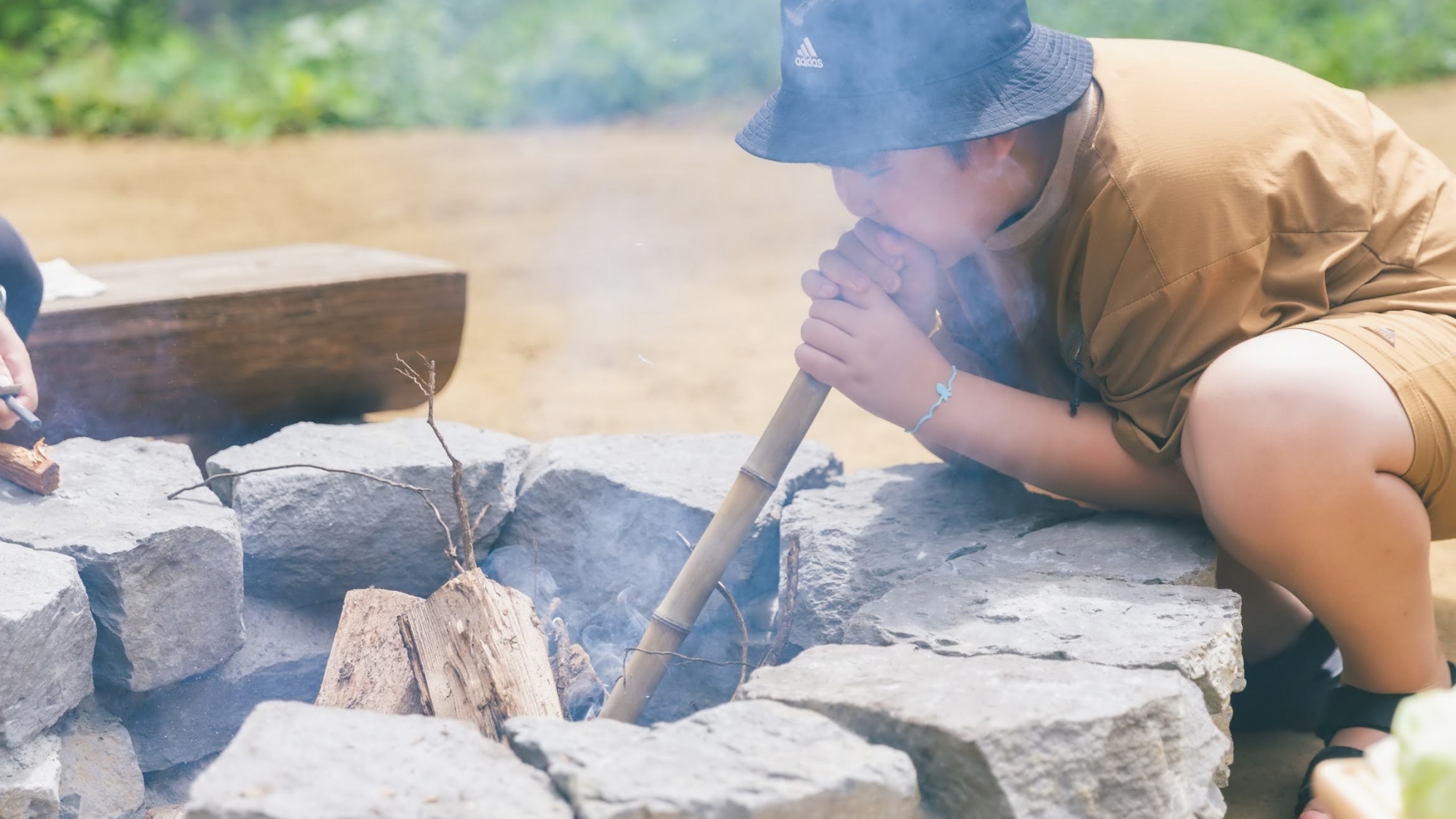 *BBQ／お庭のかまどでBBQ！火起こしもアトラクションのよう！