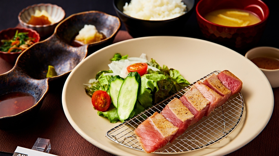 近大マグロの炙り焼き定食/2階