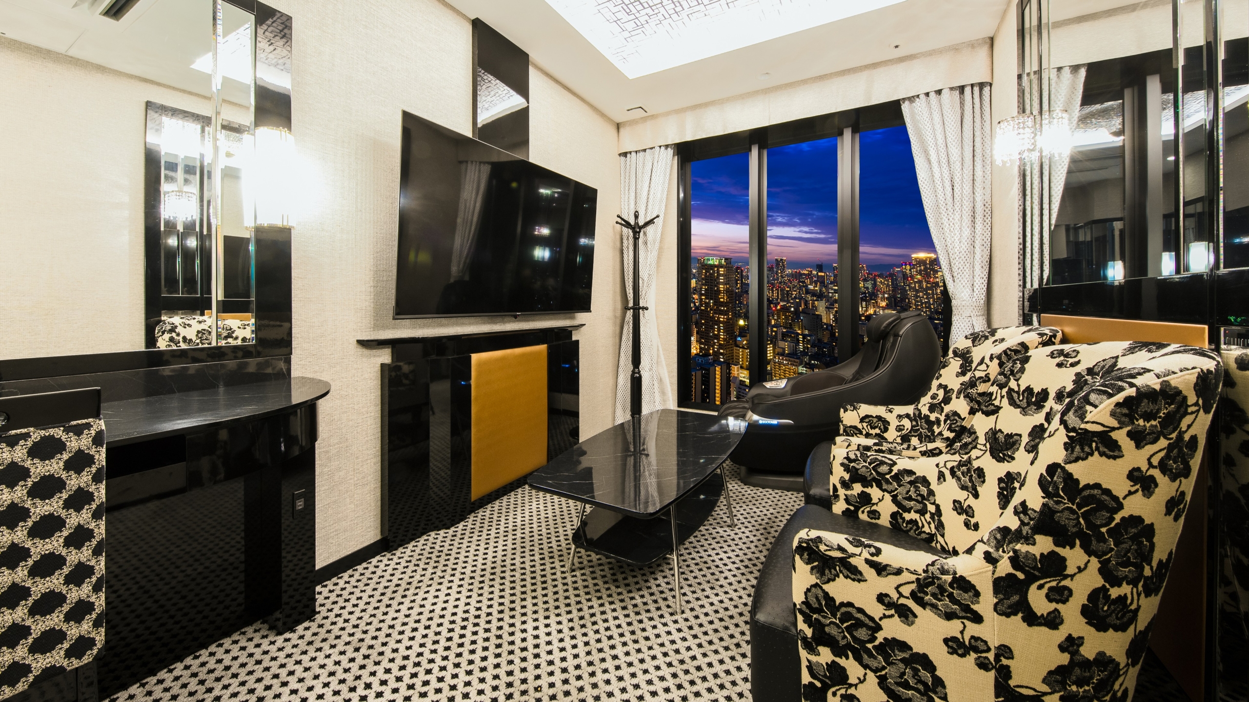 スイートルーム 　リビングルーム