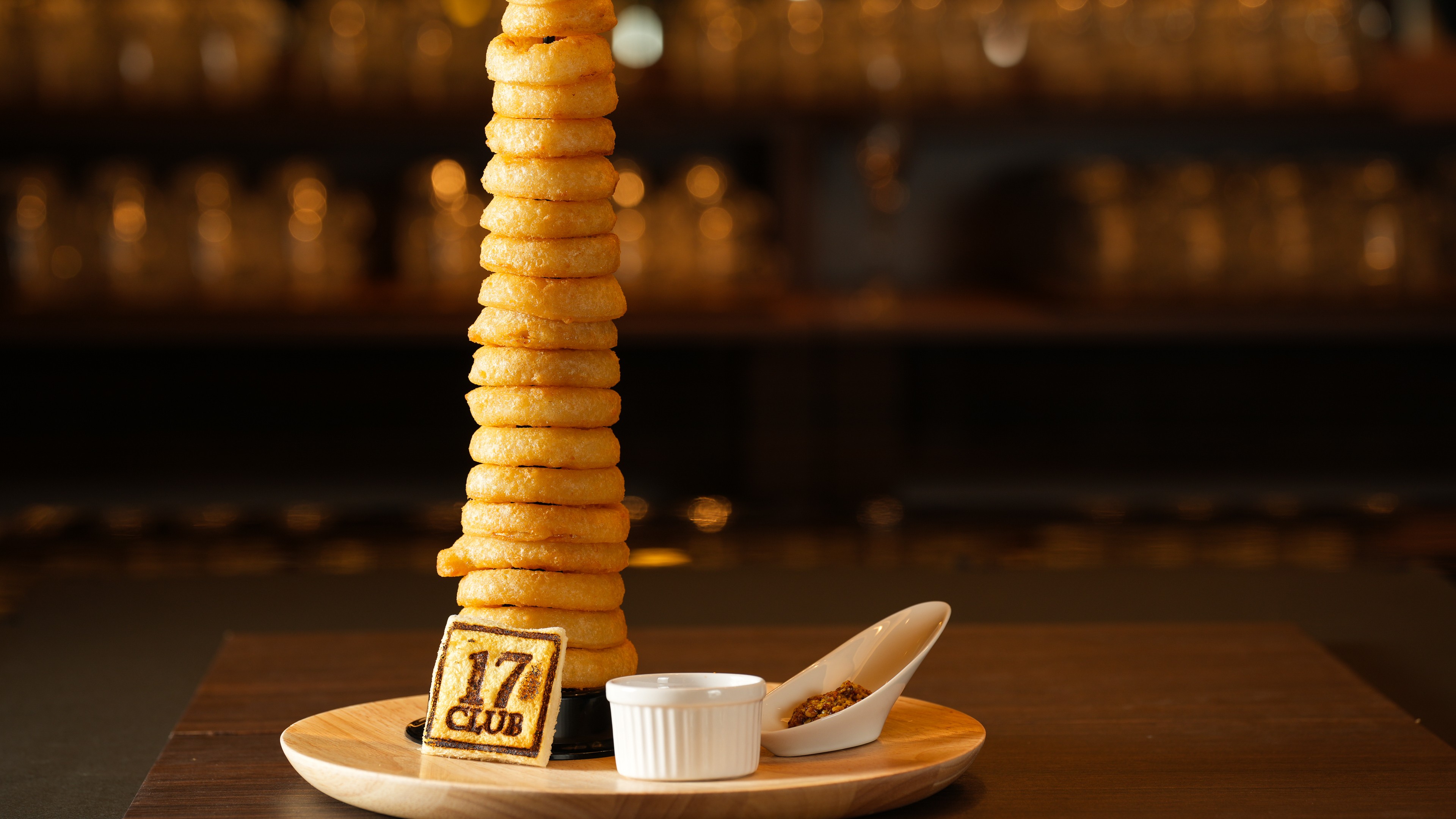 17カリカリサクサクのオニオンリングフライ/2階