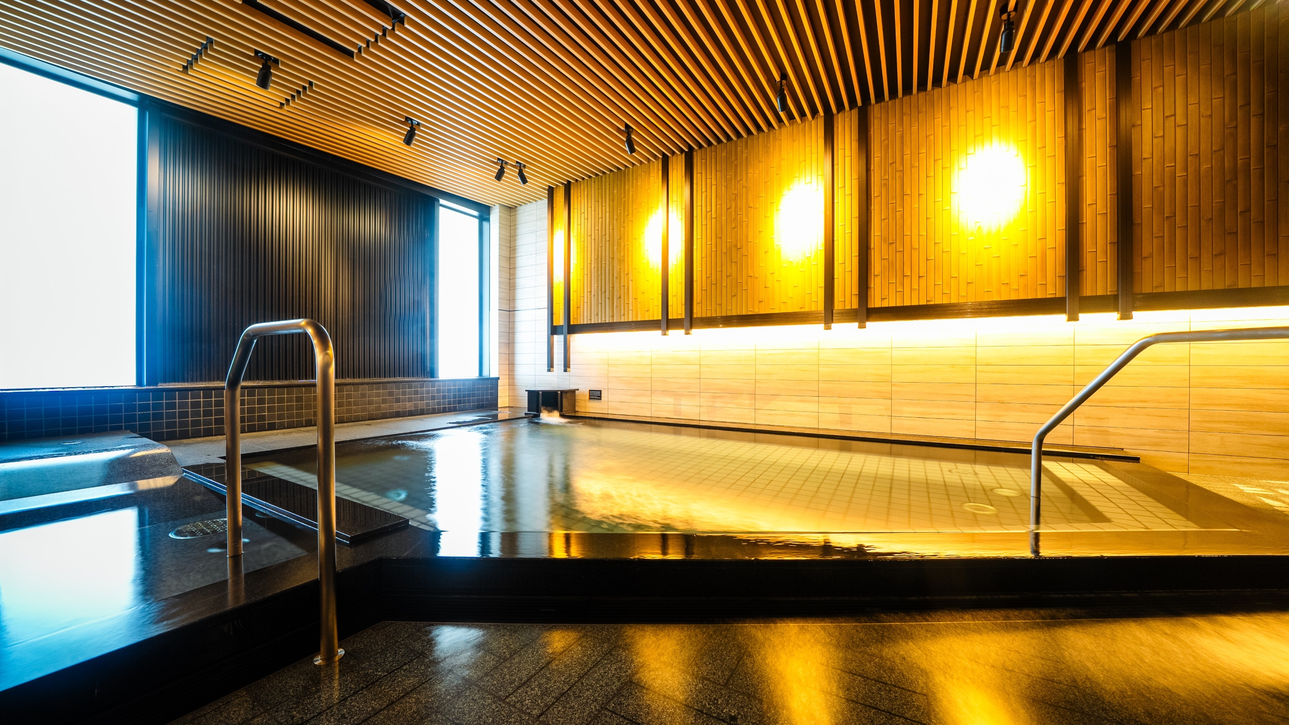 外湯・うたたねの湯/女性