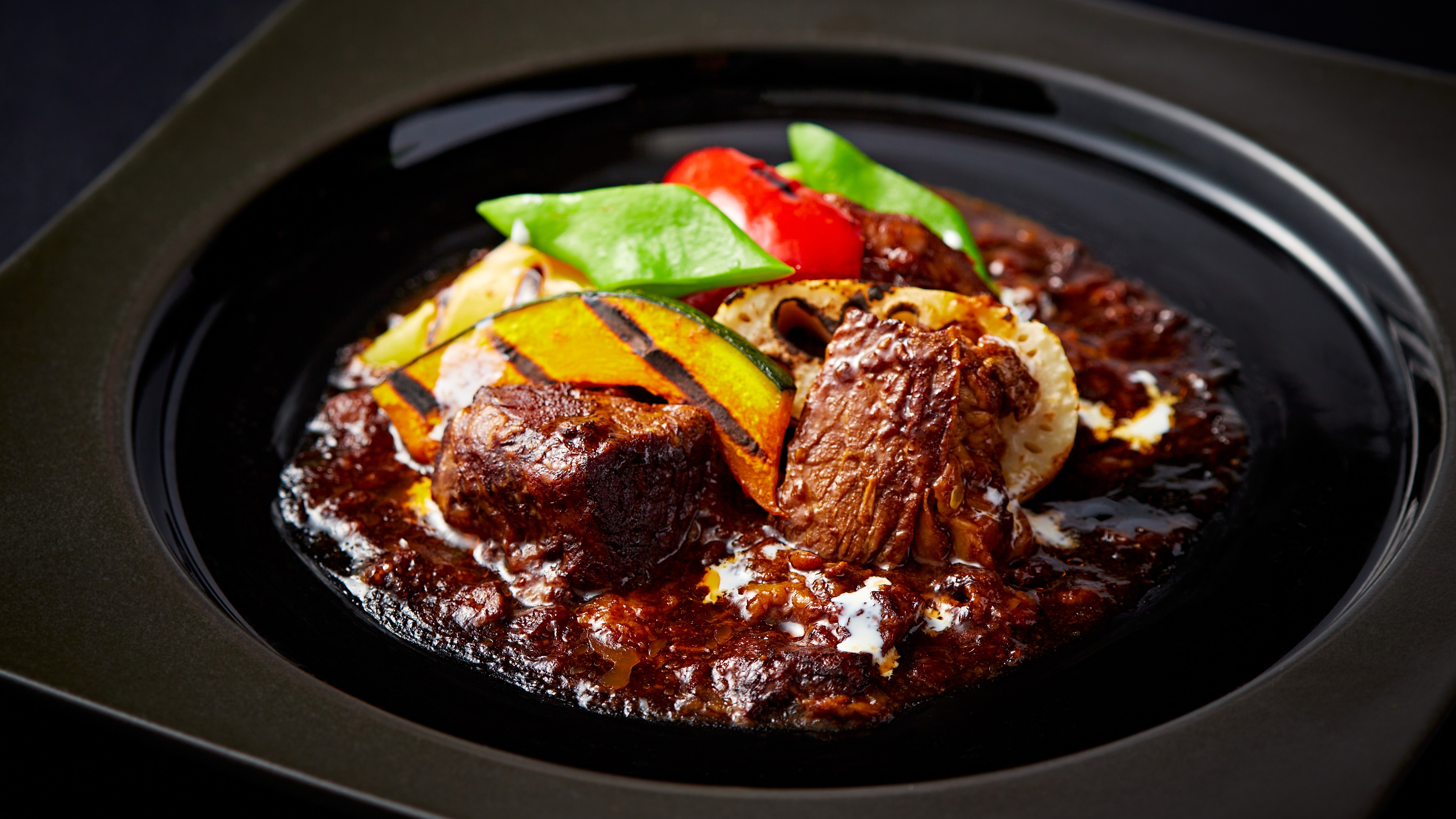 国産牛のトロトロビーフシチュー/2階