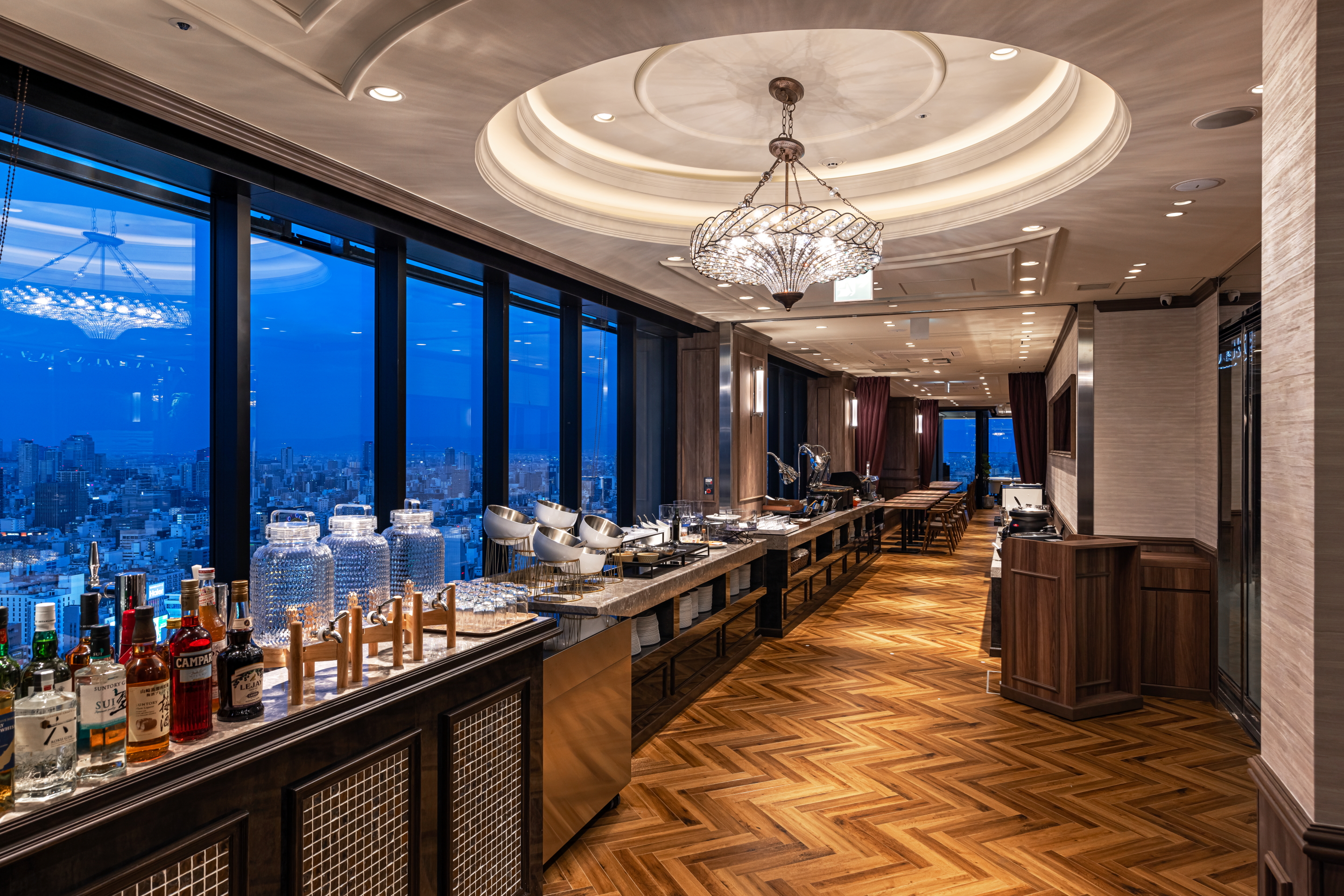40階　SKY DINING UOMAN