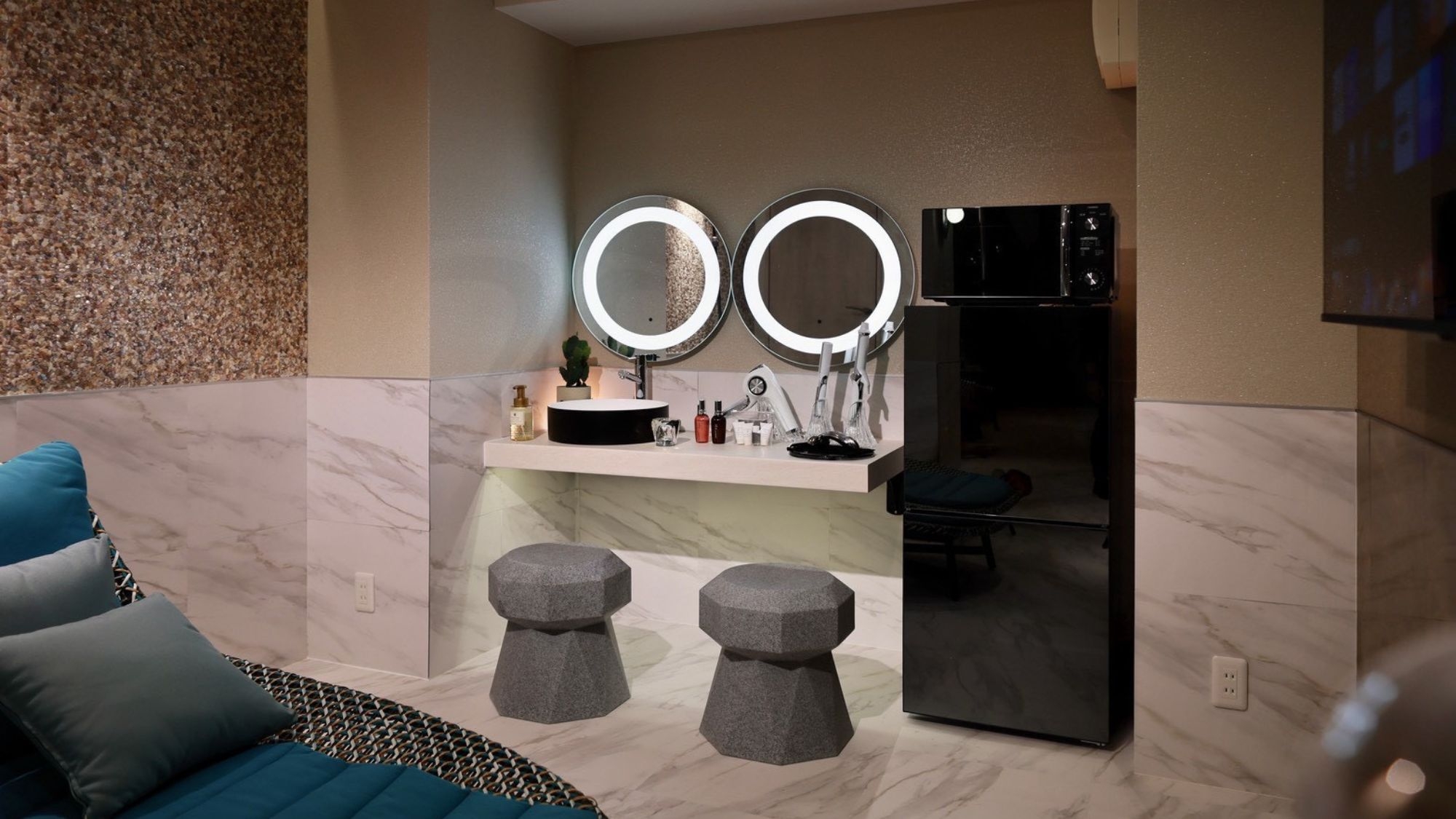 【万博で話題！】★ミライ人間洗濯機体験【OP記念価格!!】★素泊まりプラン（18：30〜20：00）