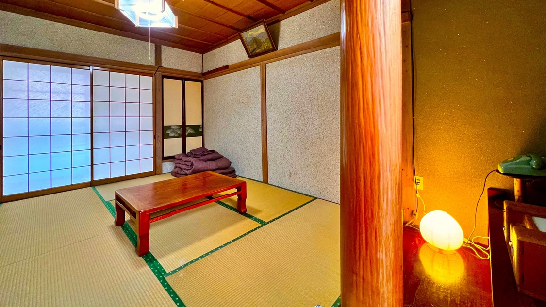 客室-ささ
