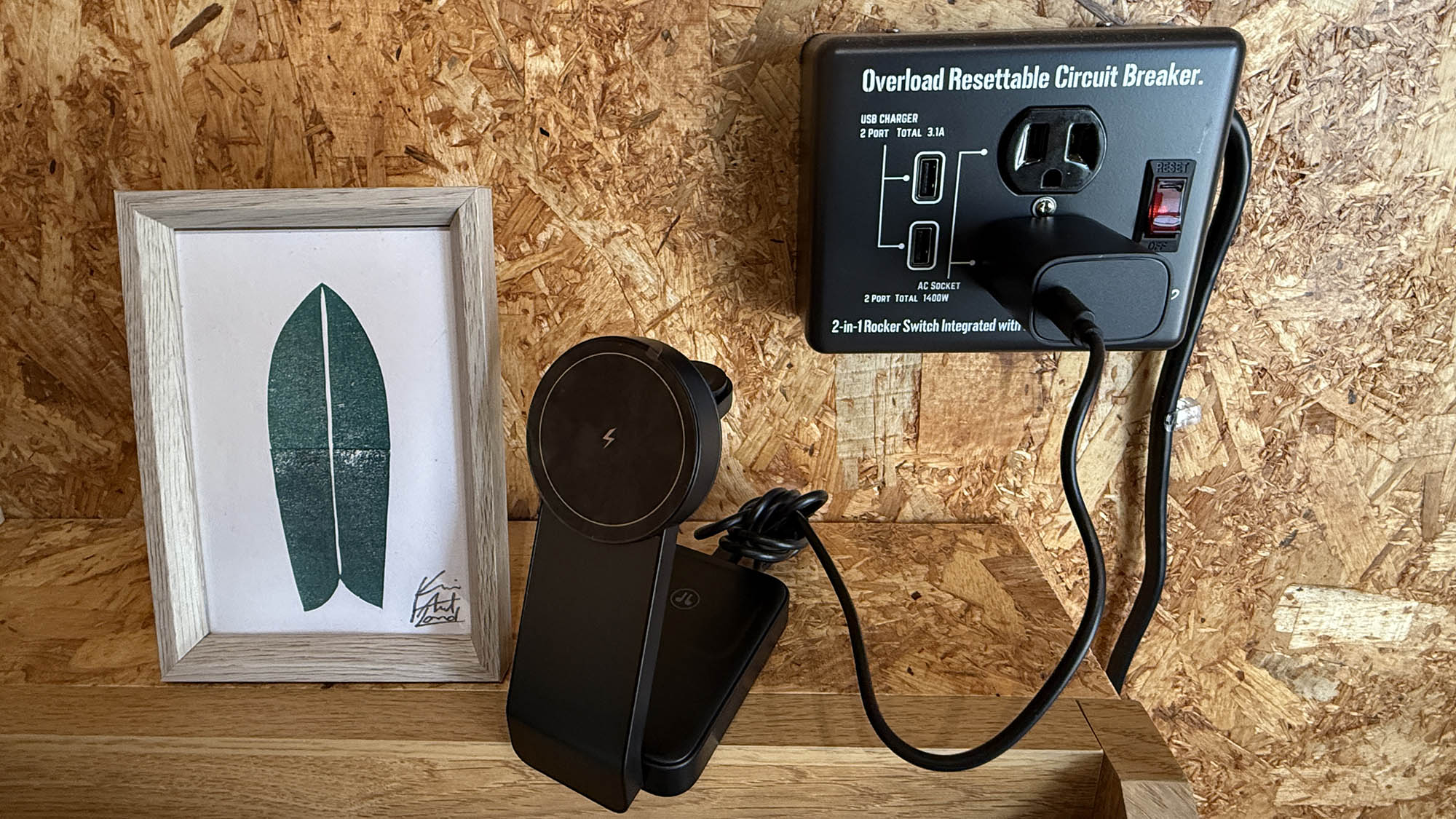 ・【デラックスダブル/外観】ヤシの木が並ぶ開放的なロケーション。リゾート気分を満喫できます