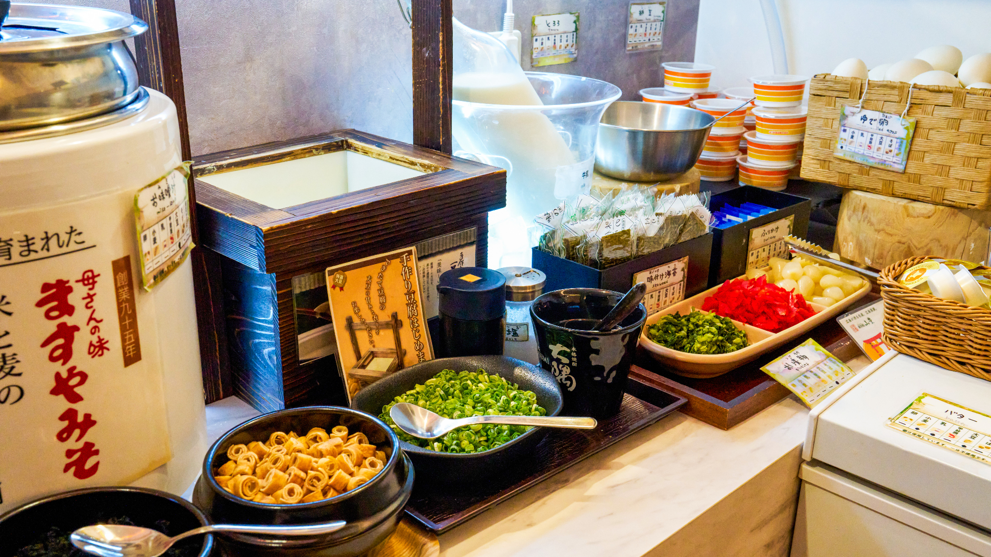 約50種類の和洋ビュッフェ