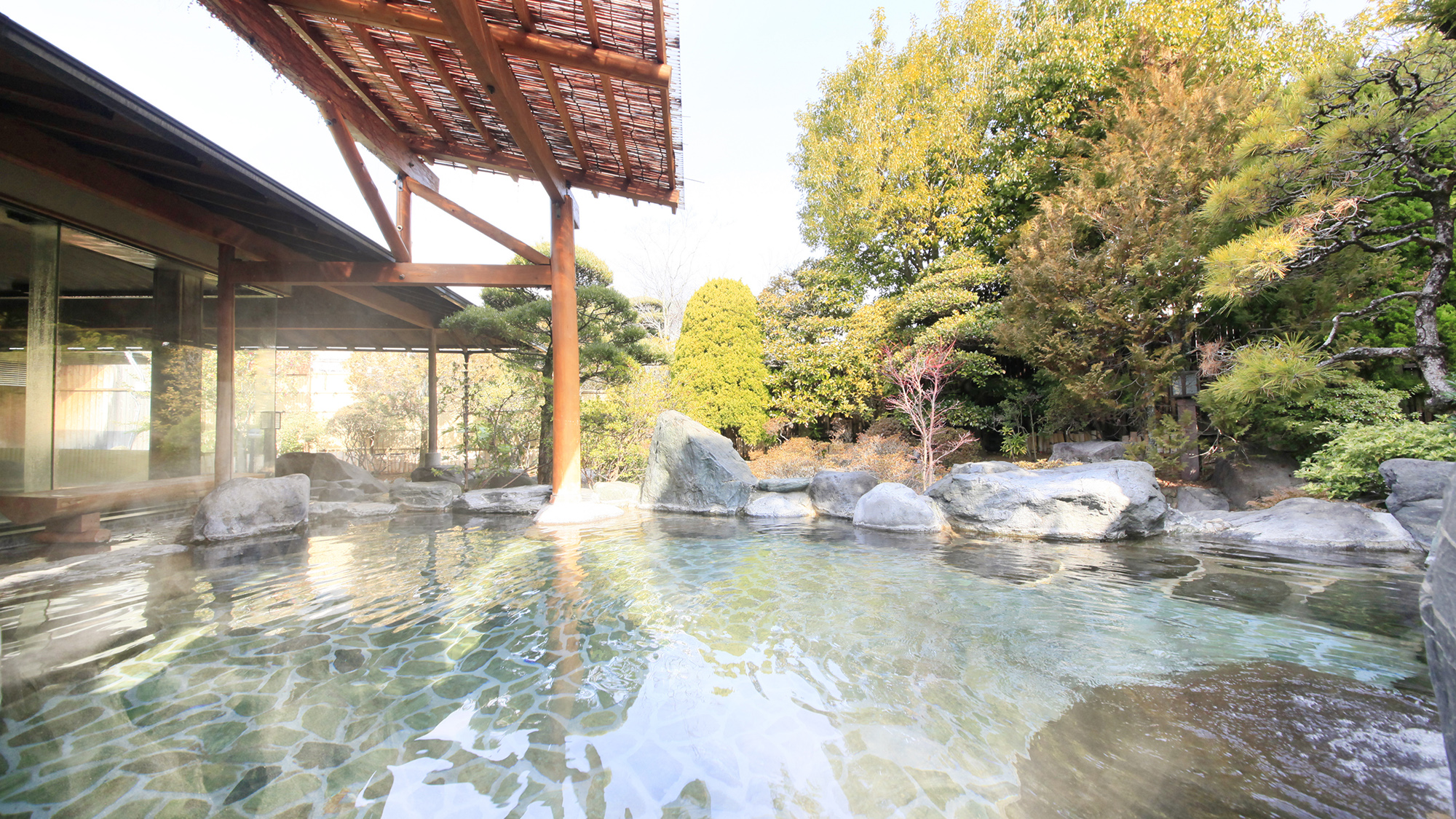 本館大浴場夢殿　二の湯　露天風呂