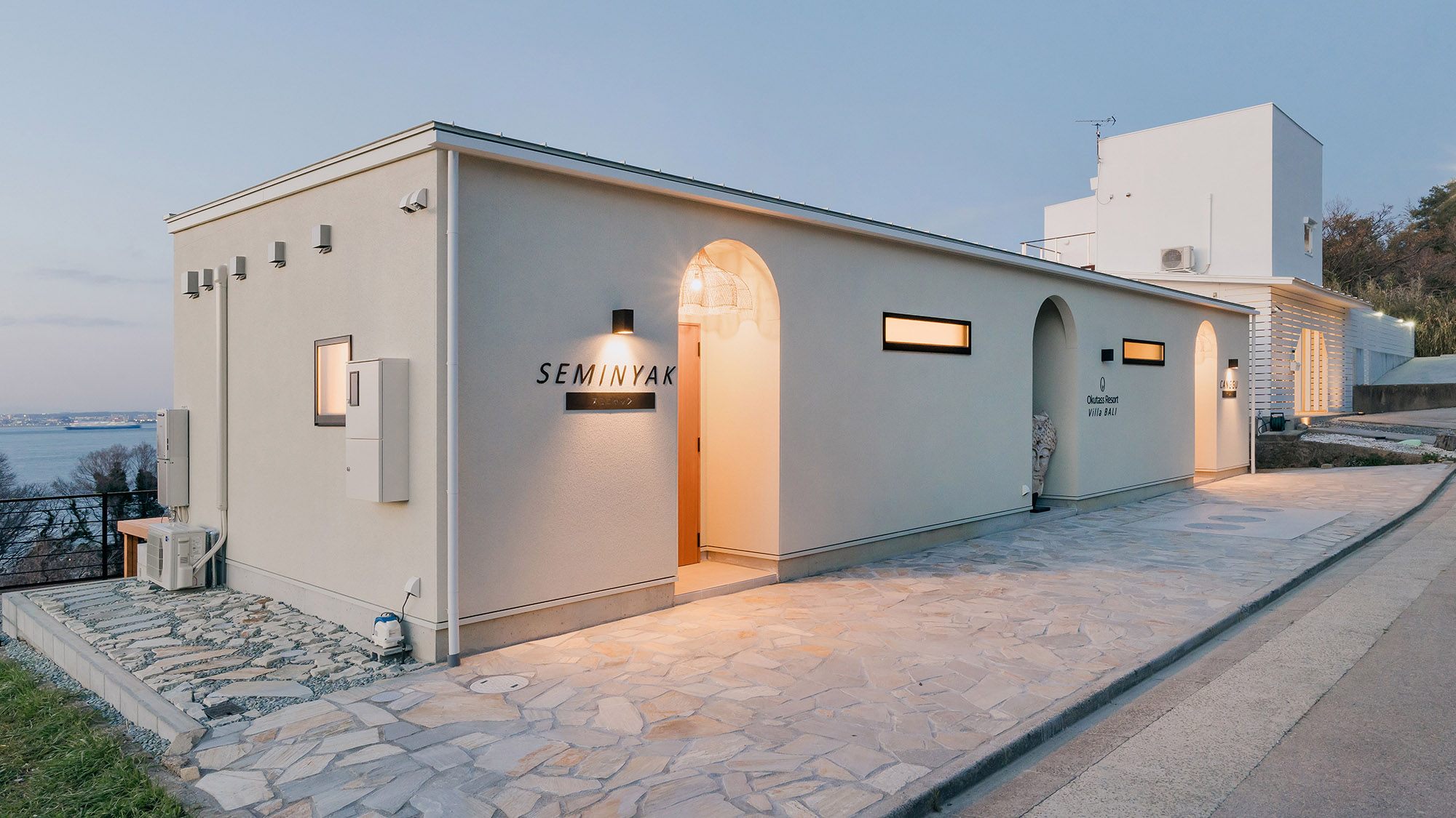 ・【スミニャック】高台に佇む一棟貸切のプライベートヴィラ