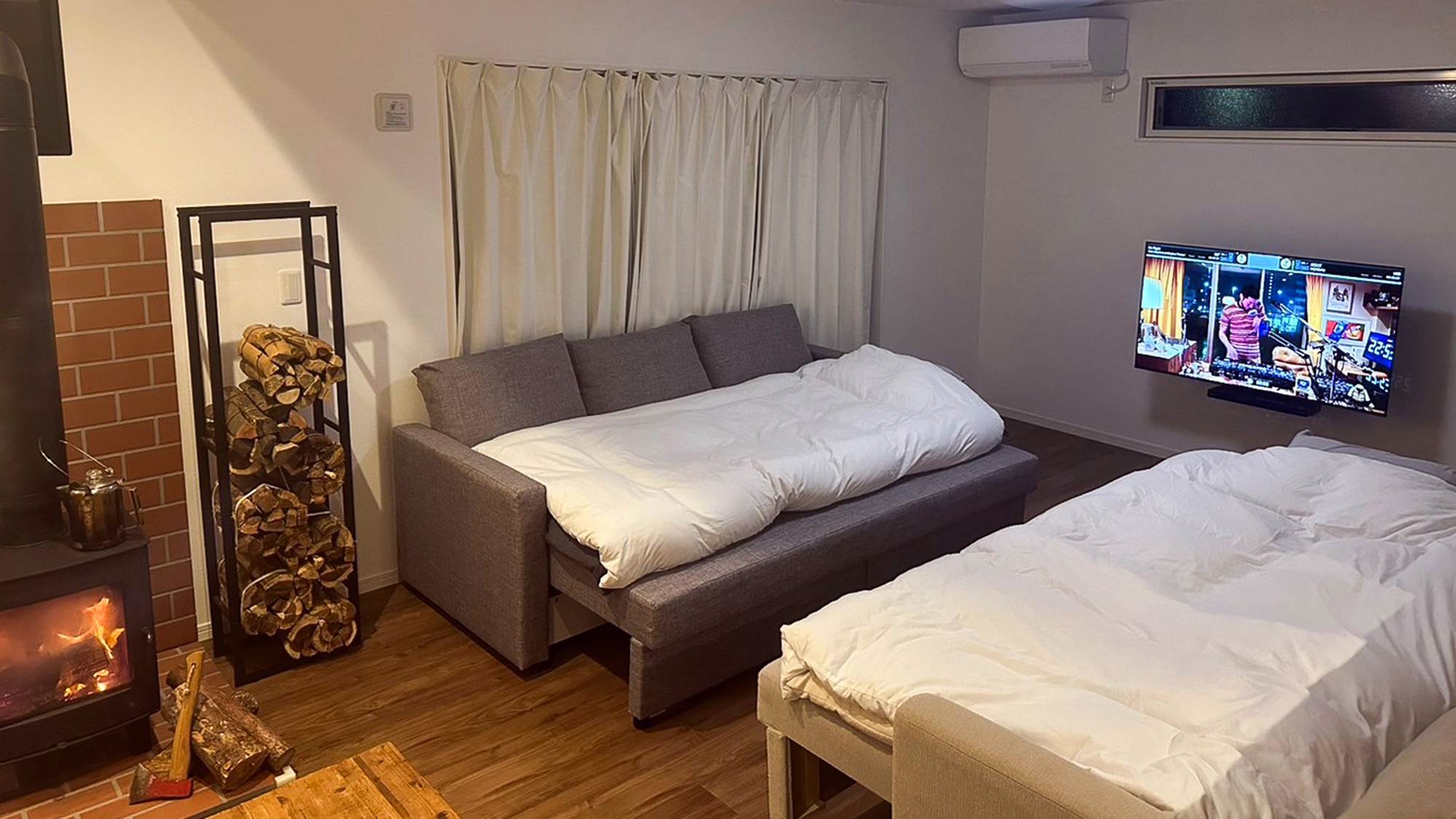 ・【リビング】暖かな空間で、心地よい夜のリラックスタイムを