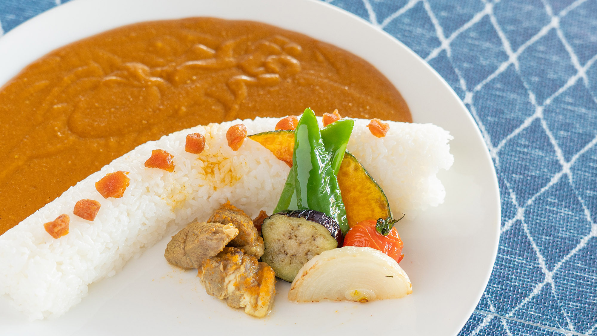 ・【ダムカレー】温井ダムをイメージしたカレーです。こだわりの本格的な味わいをお楽しみください