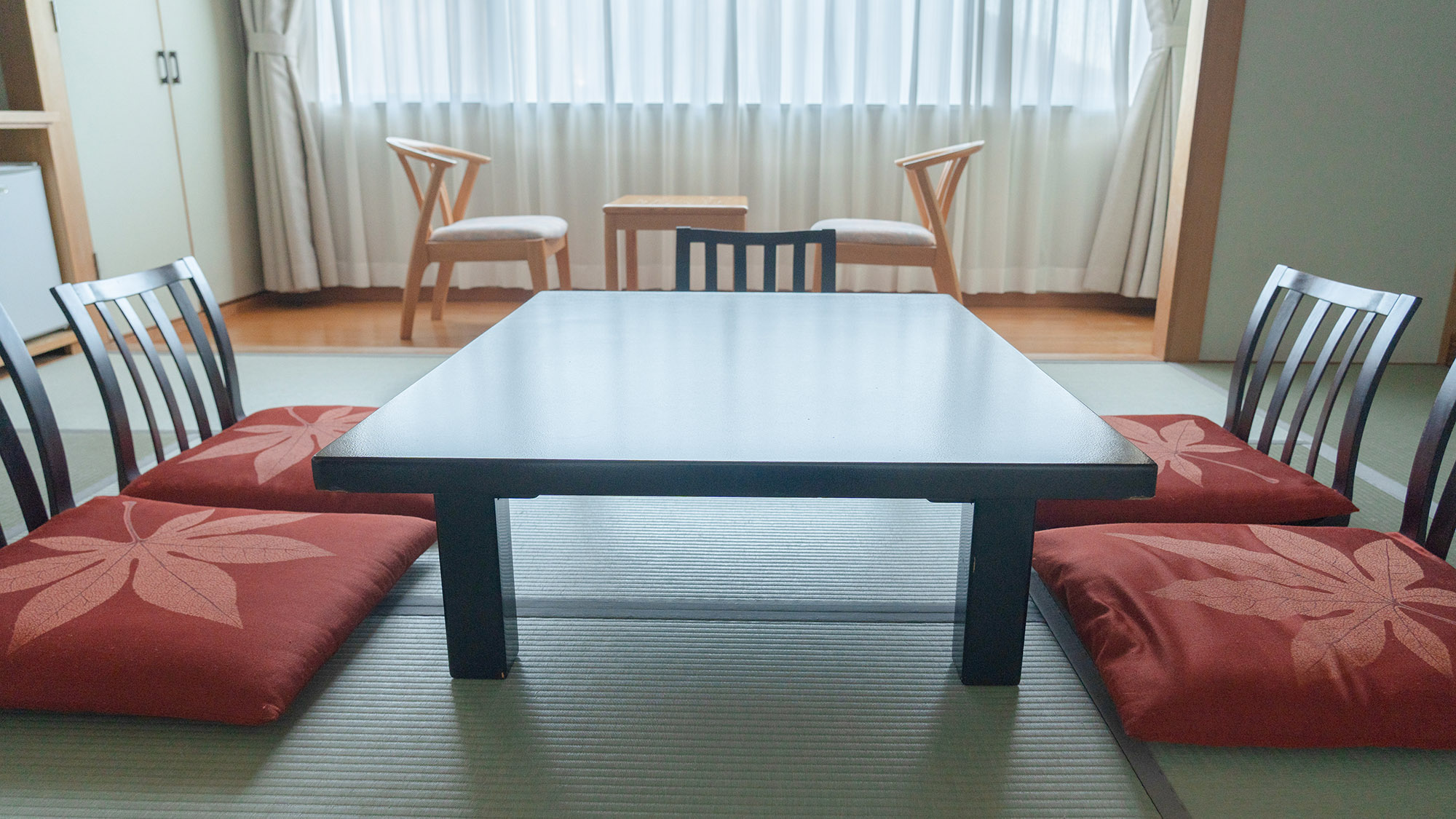 ・【和室10畳】自然の中でお連れ様と癒し時間をお過ごしください。リフレッシュできること間違いなし♪