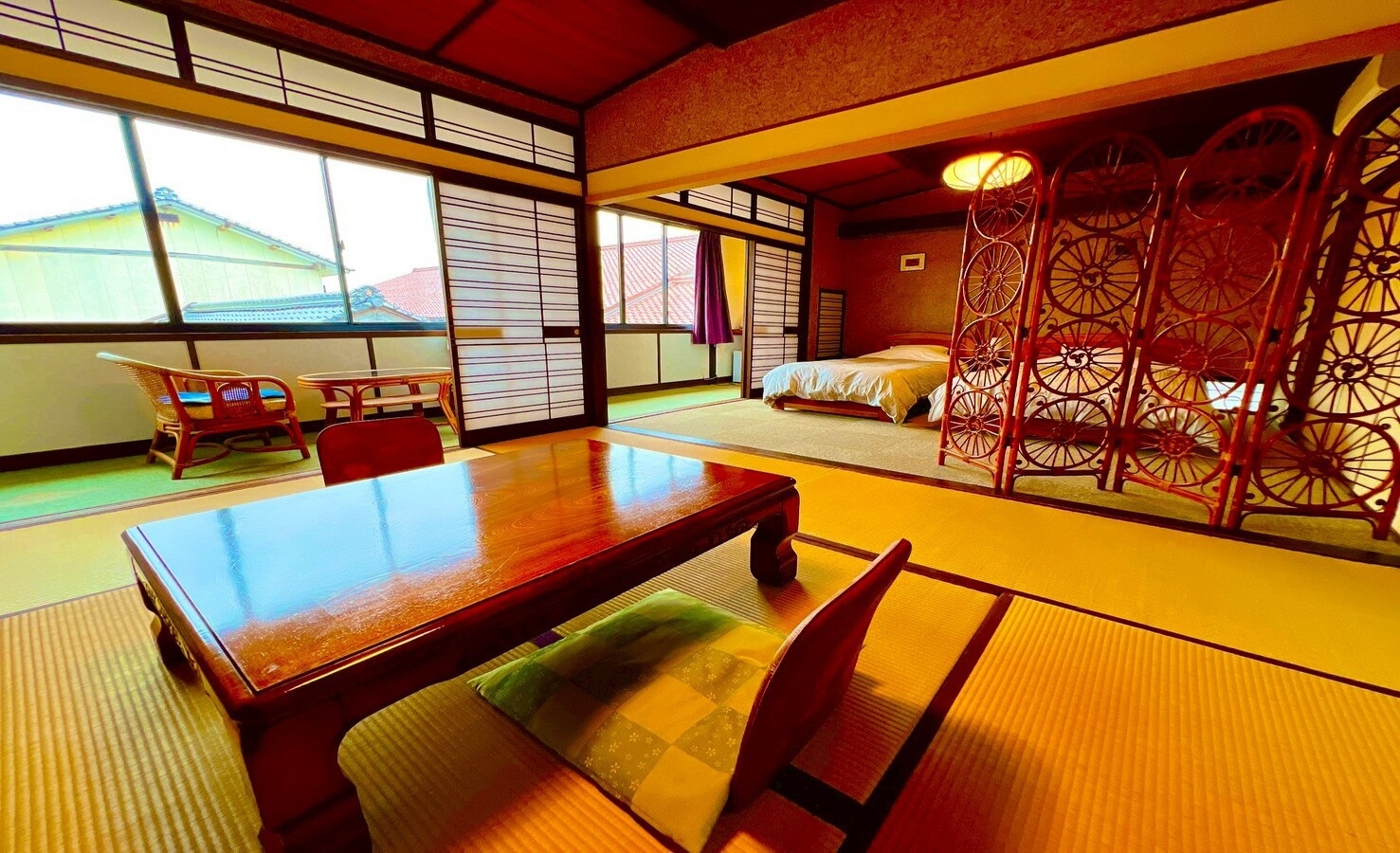 【素泊まりプラン】夕食は館内食事処で丹後で獲れた新鮮なお刺身などが食べられる！