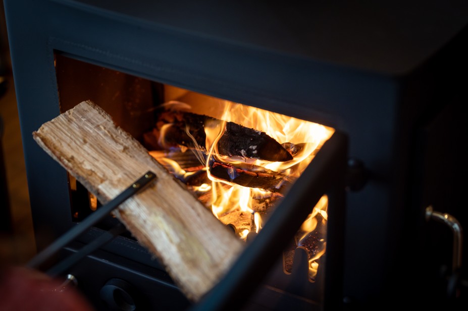如月　薪ストーブ