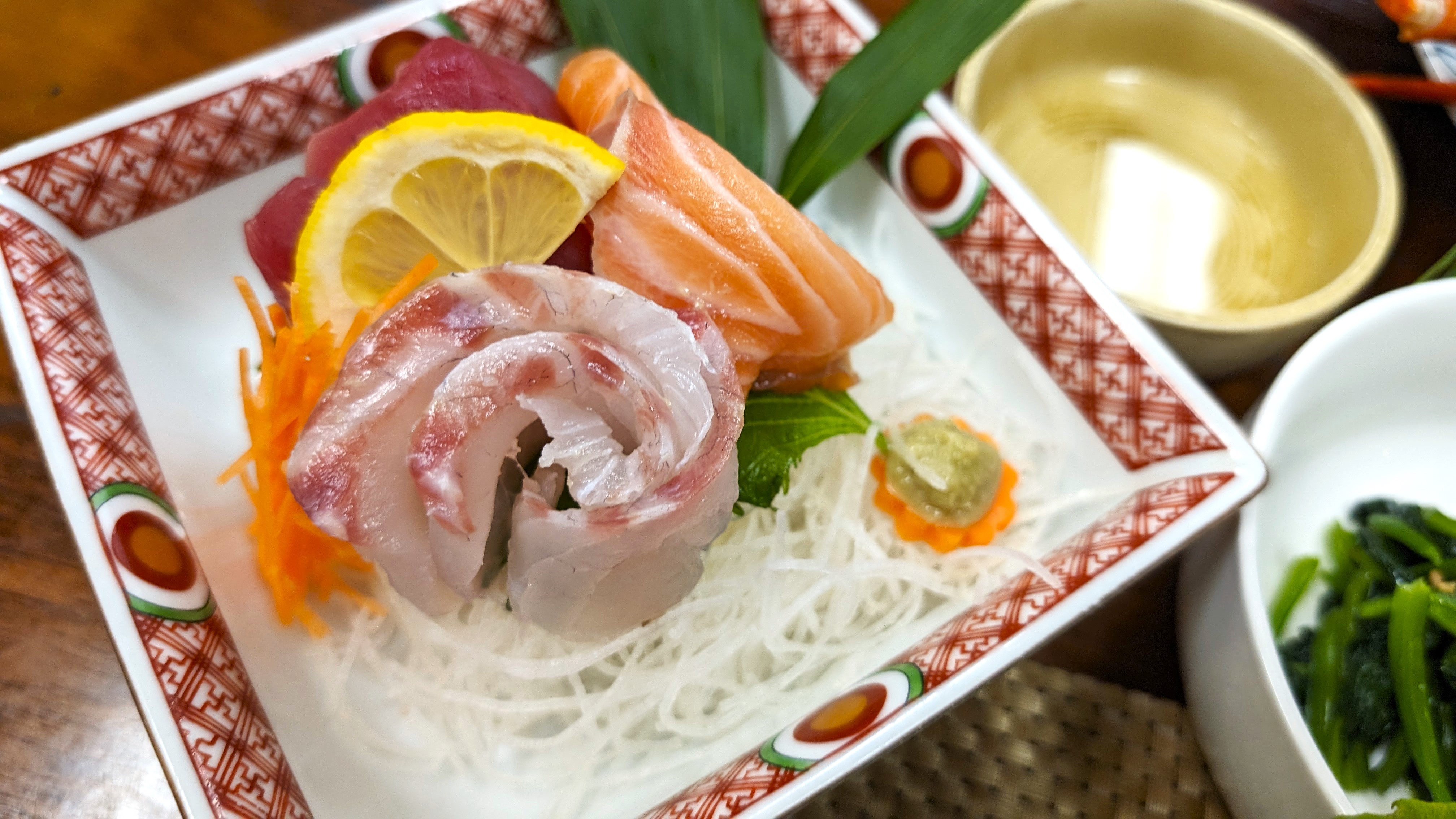 日ごろの疲れを癒す【くつろぎプラン】のご夕食　～　季節の御刺身