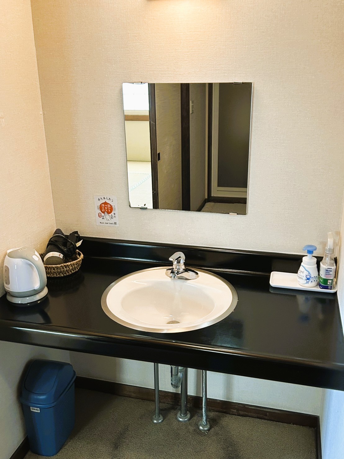 海側の和室の洗面所