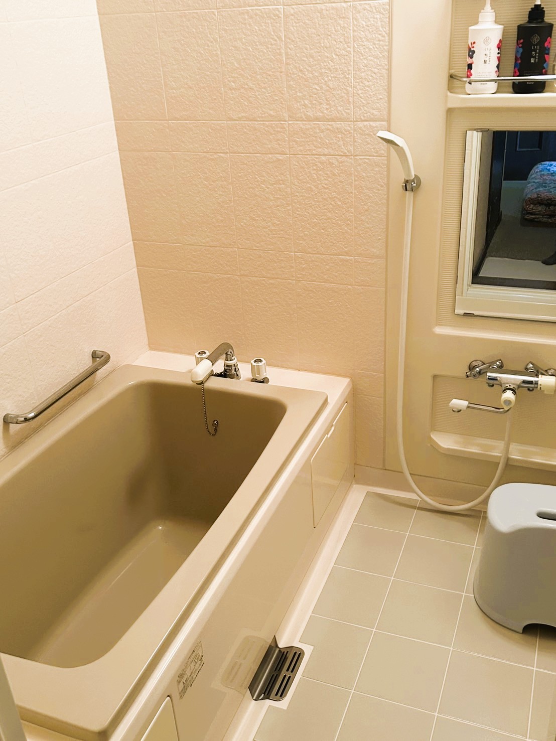 海側の和室の風呂