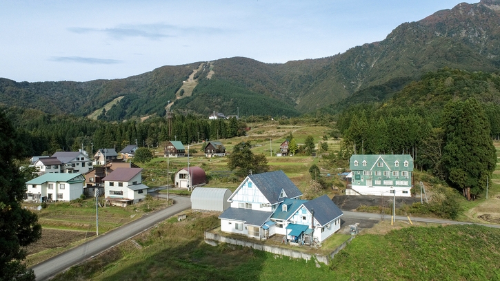 【長岡花火専用／素泊まり】23時までチェックインOK！四季折々の八海山の絶景をお楽しみください