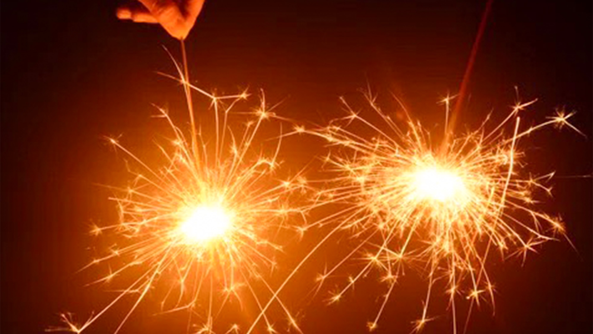 ・当施設では、アスファルトのエリアで花火をお楽しみいただけます。ご家族やご友人と一緒に、夏の夜を満喫