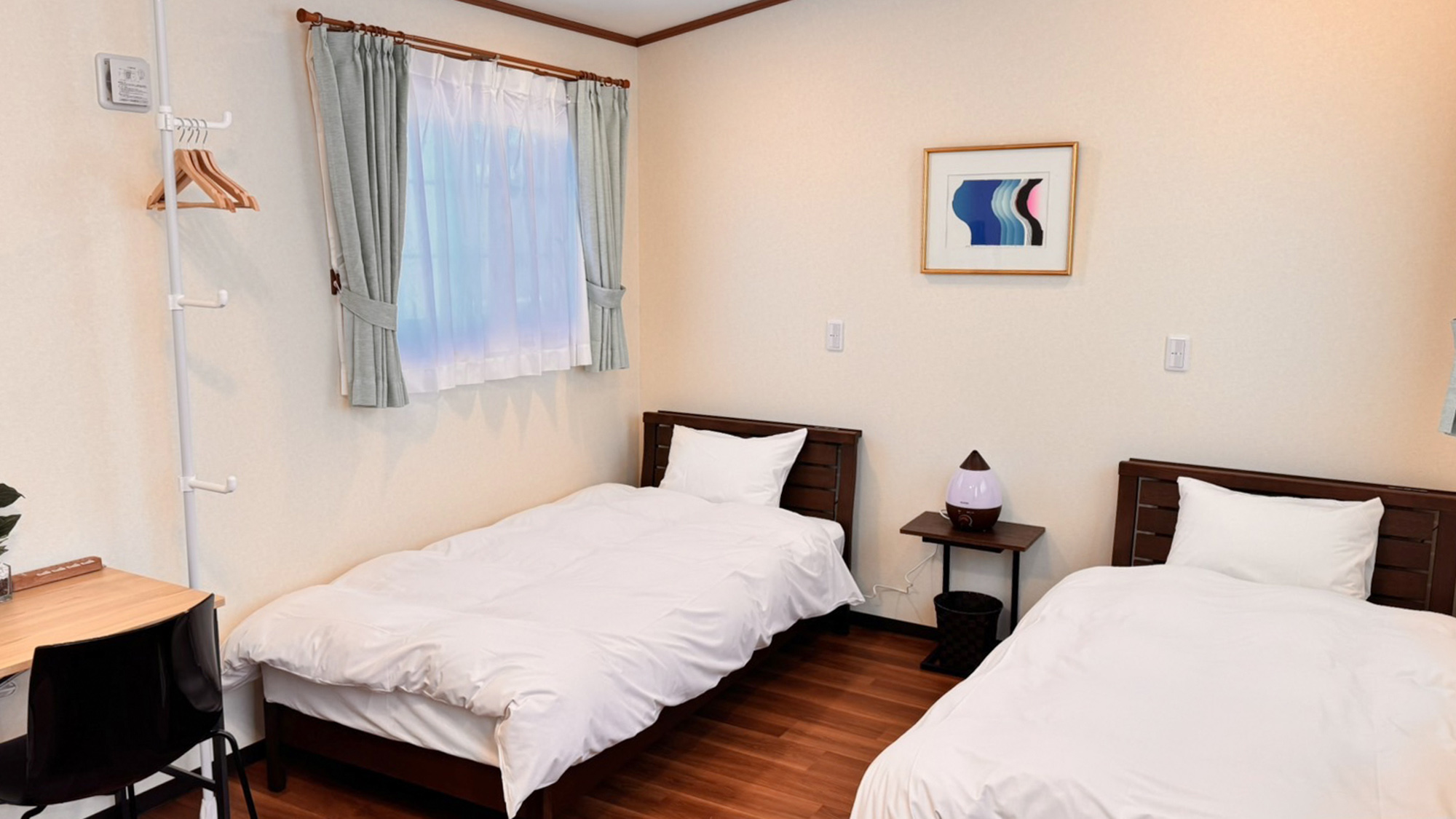 ・【BUSINESS Cabin】ゆとりのあるツインルーム。ゆったりとお過ごしください