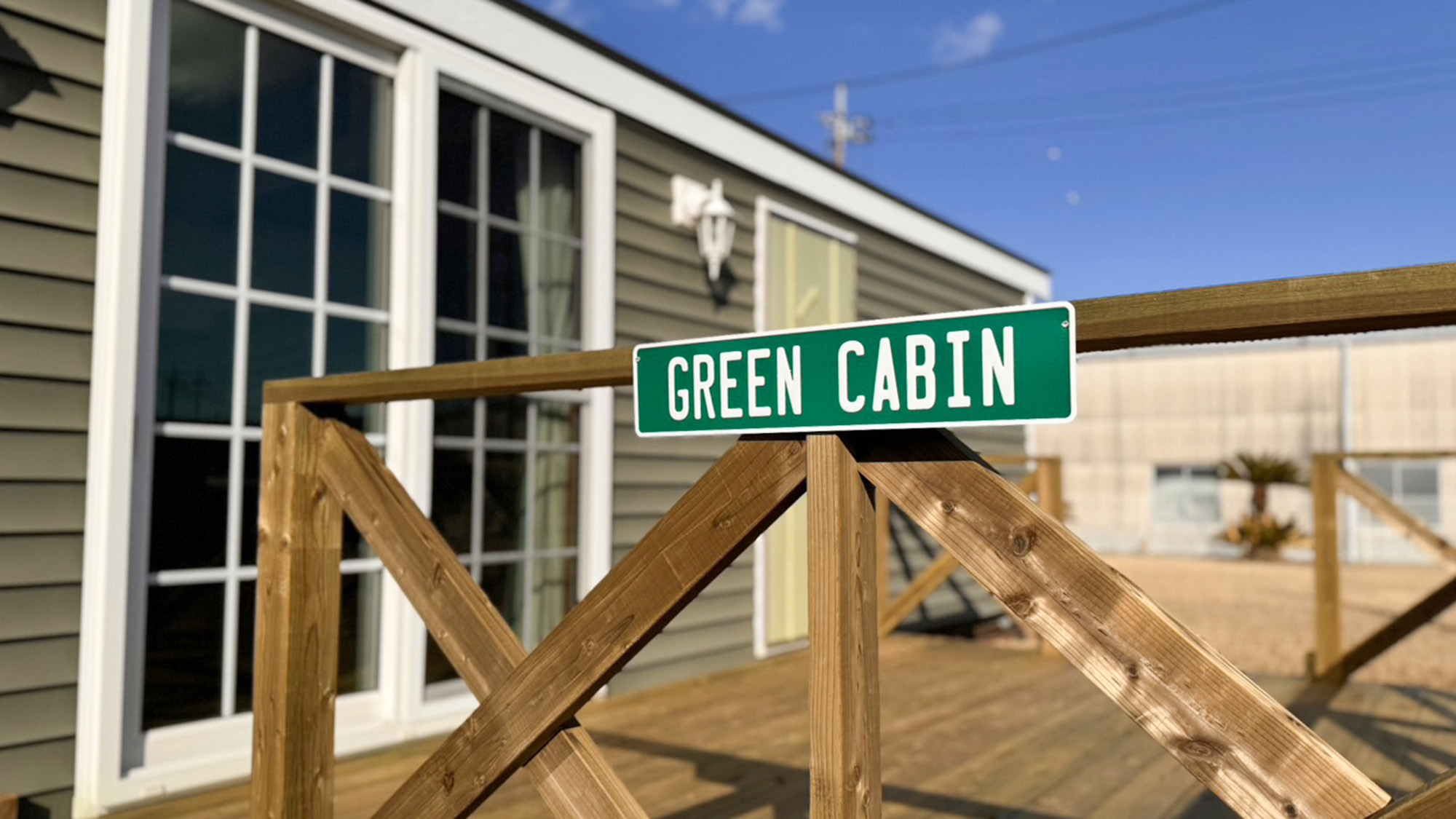 ・【GREEN Cabin】緑のルームサインを目印にお越しください