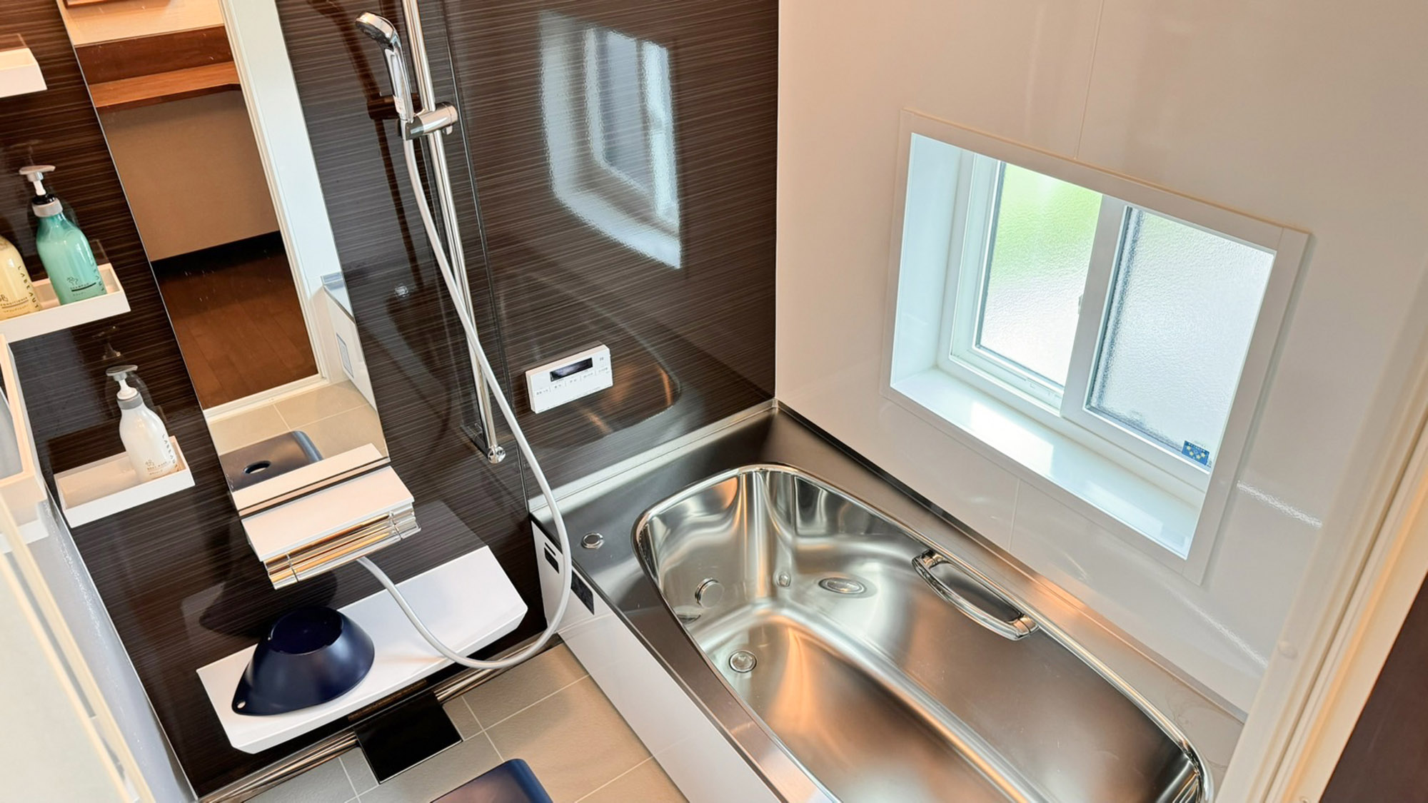 ・【PREMIUM Cabin】湯船につかって旅の疲れをリフレッシュ