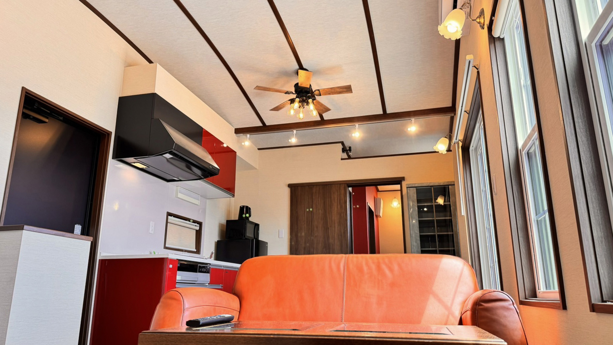 ・【PREMIUM Cabin】高い天井が広がり開放感あふれた空間です