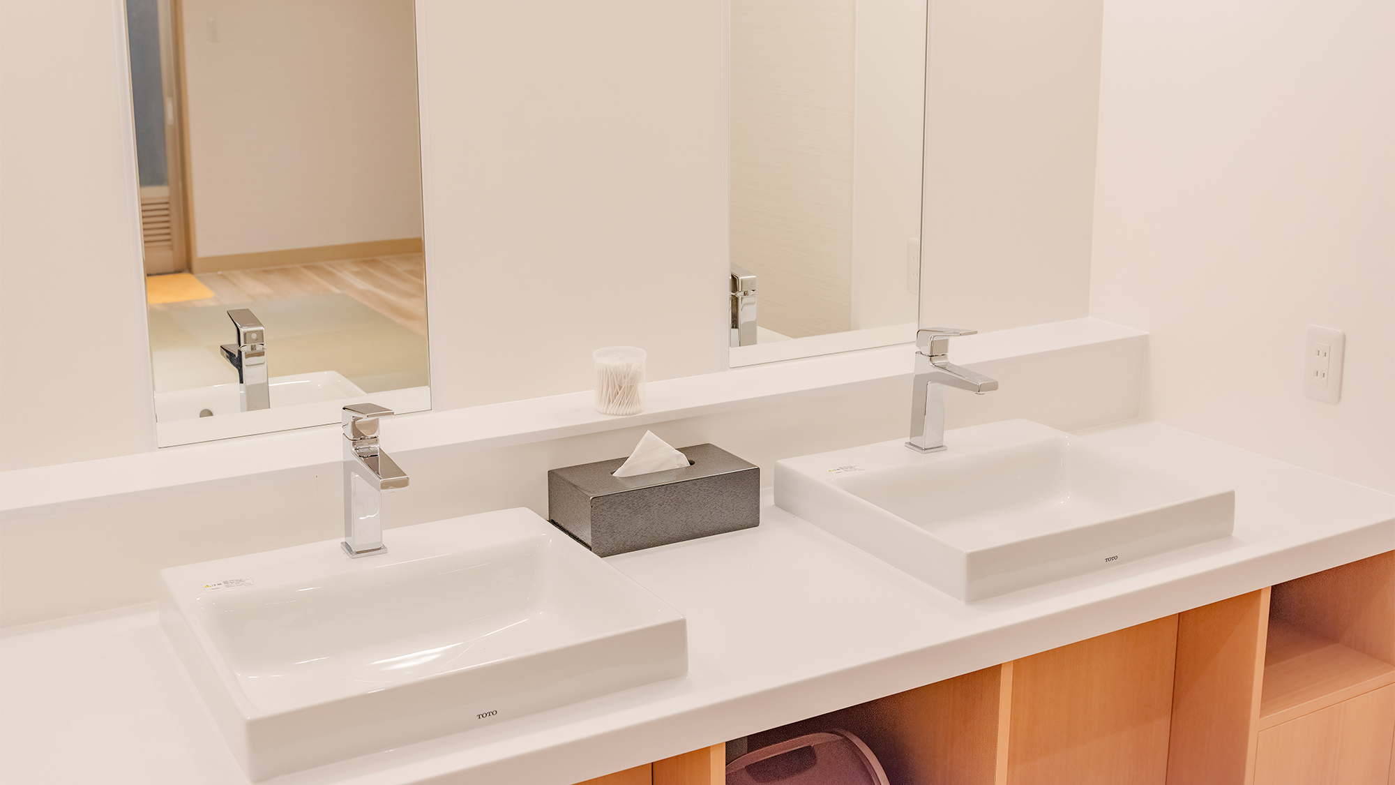 悠々館地下大浴場（男女別）