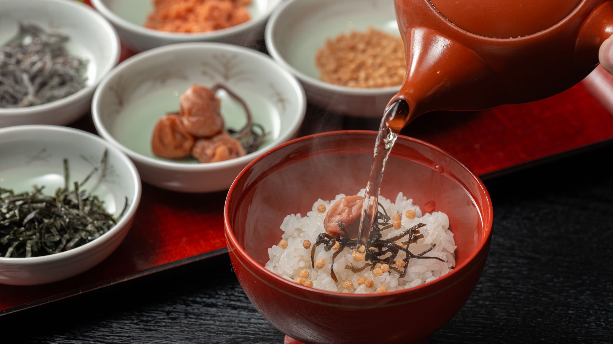 【夜鳴き茶漬け】セルフサービスで毎日提供通！※なくなり次第終了