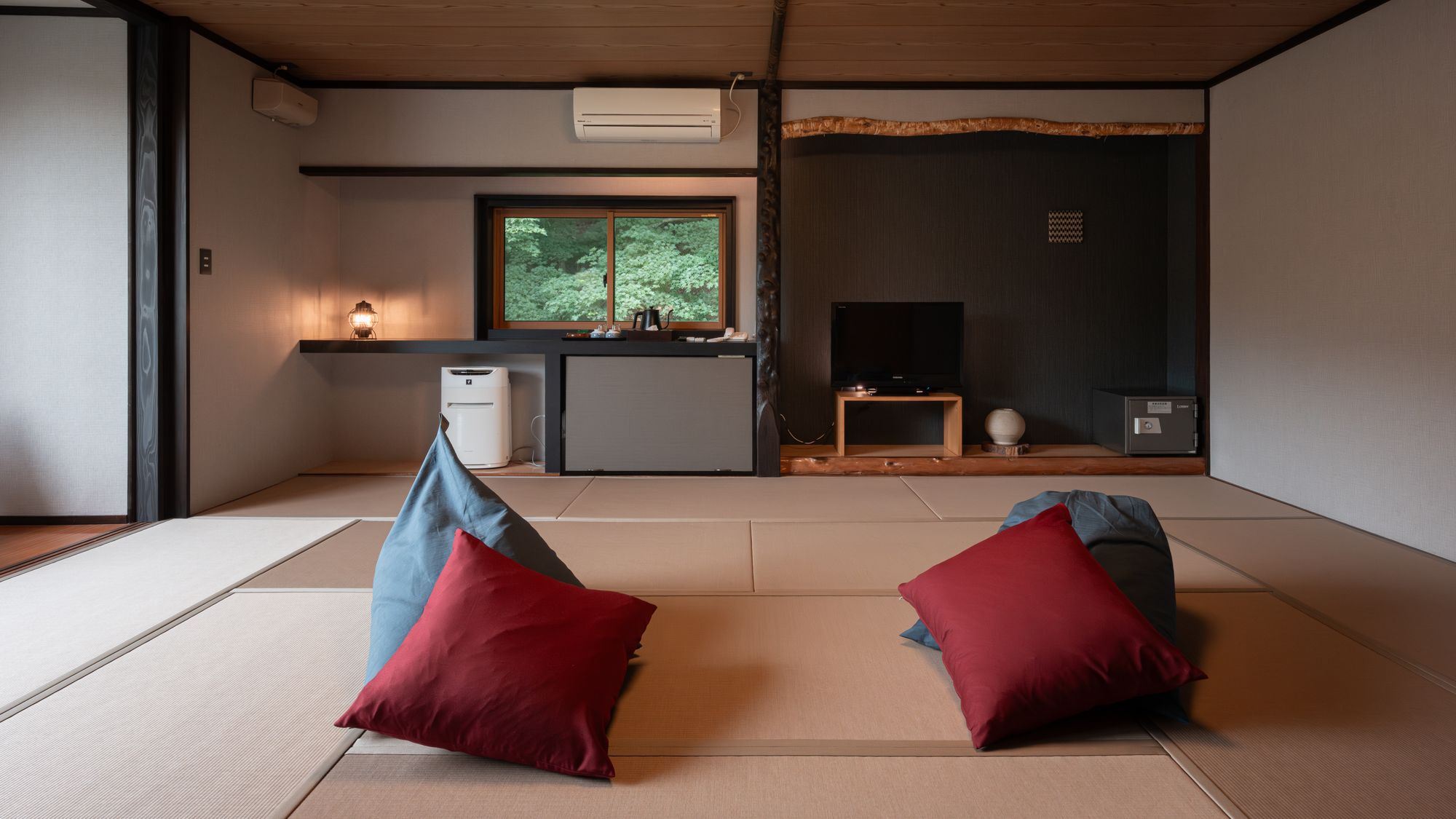 【和室15畳】広々した開放感のあるお部屋がリニューアルで更に快適に。